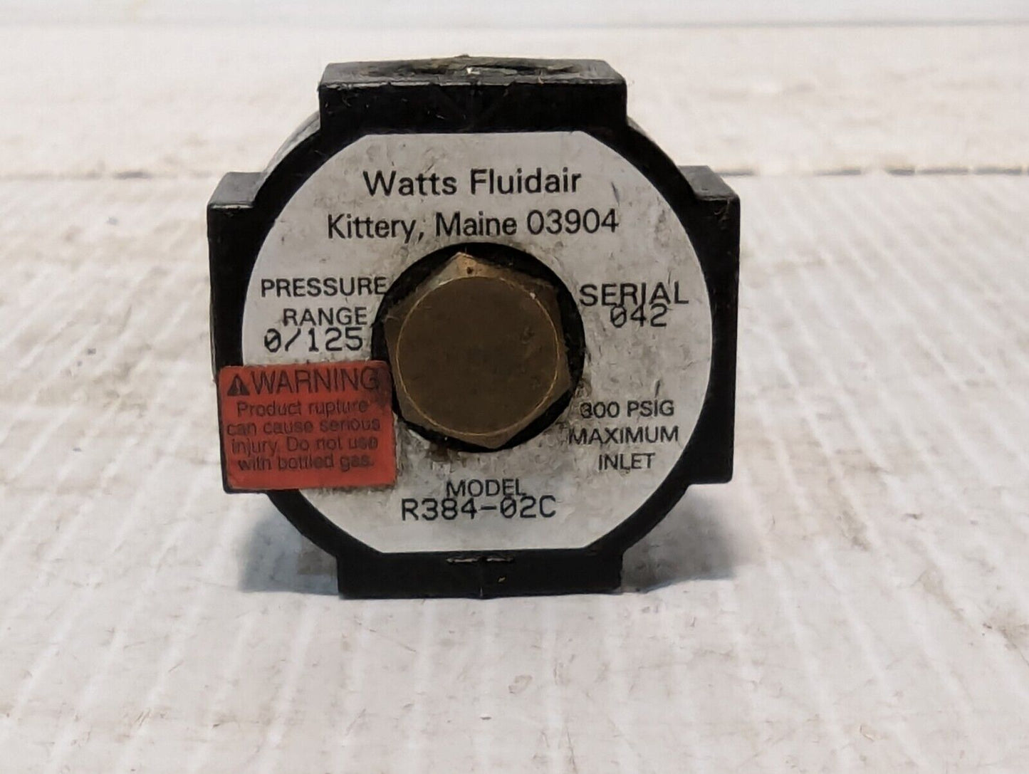 WATTS R384-02C 1/4in 0/125 PSI MINATURE REGULATOR - Free Shipping