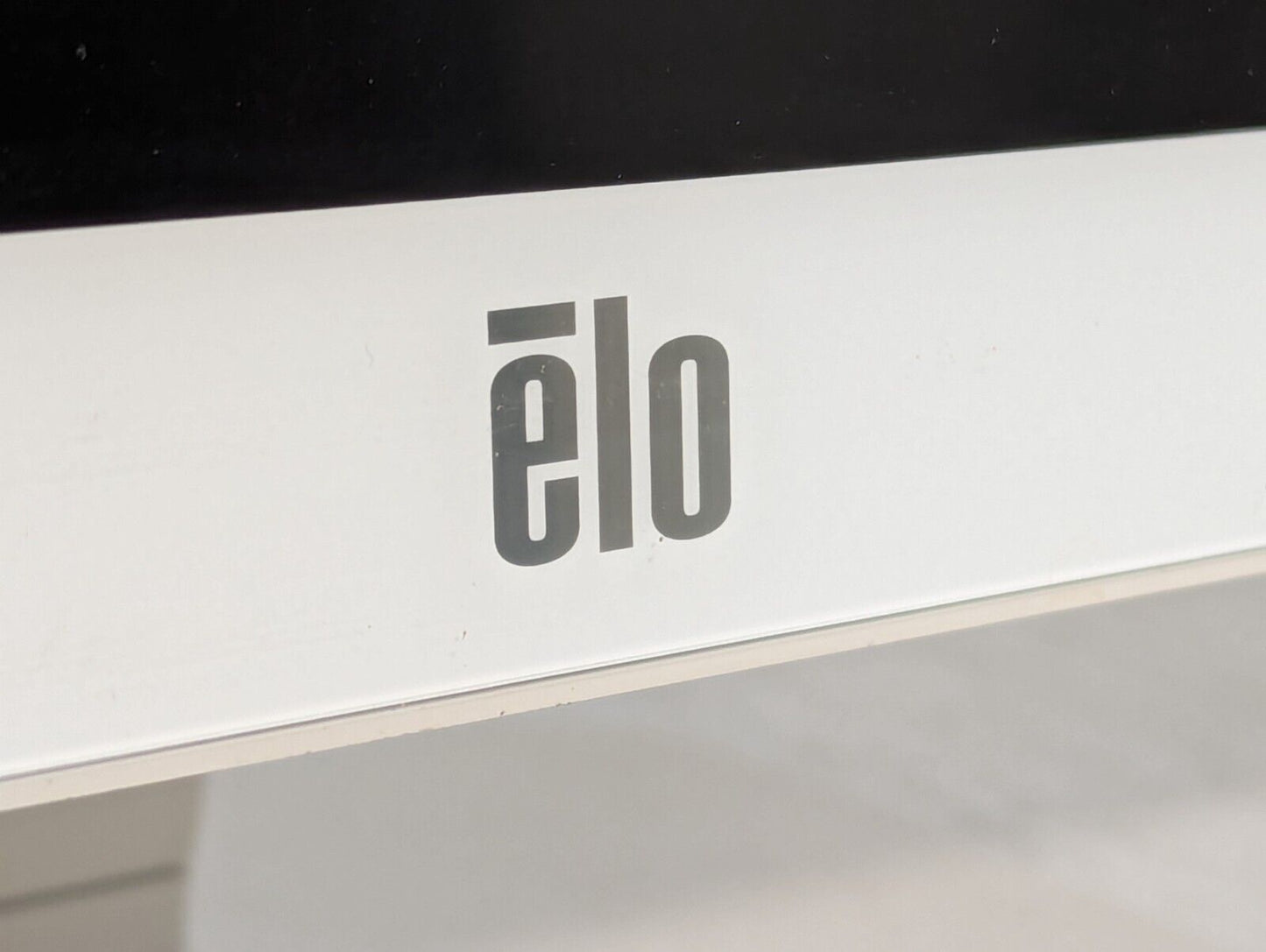 Elo Touch Electronics ET2403LM 24" LCD HD Monitor, 2403LM-2UWA-1-WH-G-Free Ship