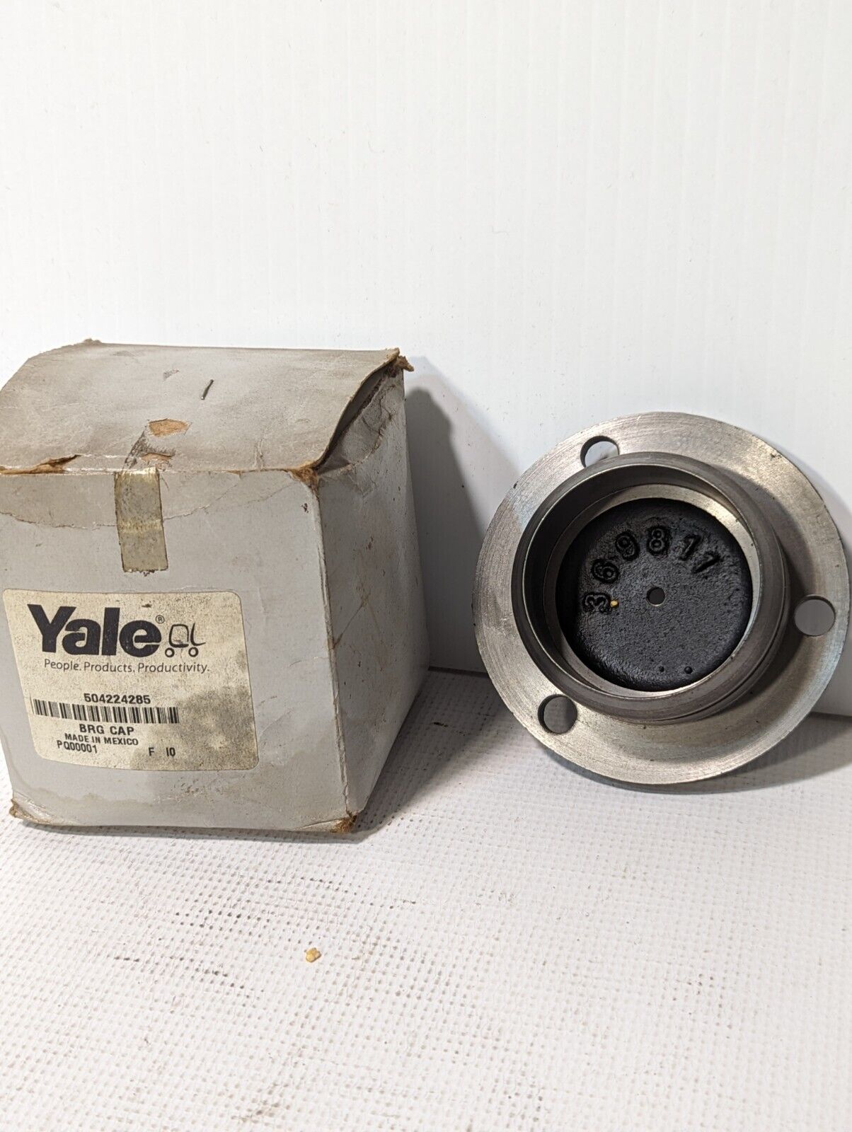 Yale 504224285 Steer Bearing Cap - Free Shipping
