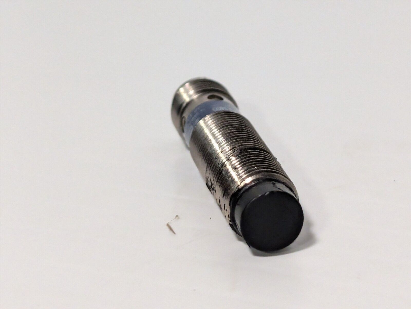 Telemecanique XS2N12PA340D Inductive Proximity Sensor, 12-24vdc, Barrel