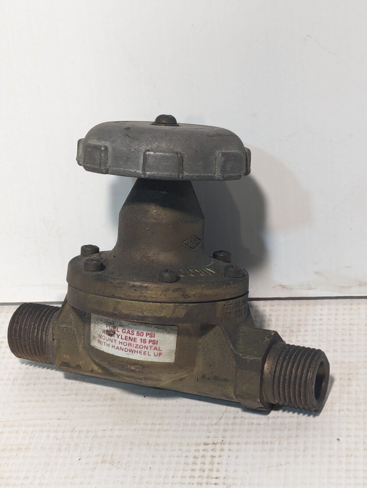 Airco Regulator for Fuel Gas (50 PSI) and Acetylene (15 PSI) - Free Shipping