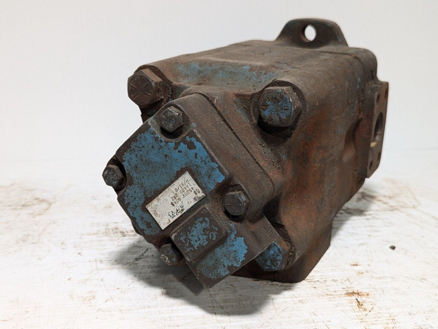 Vickers 4520V-60A8-1AA20-282 Hydraulic Double Vane Pump - FOR PARTS
