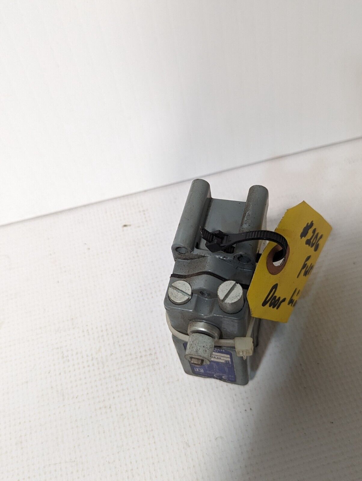 Square D 9007AO16 Limit Switch Class 9007 Series D - Free Shipping