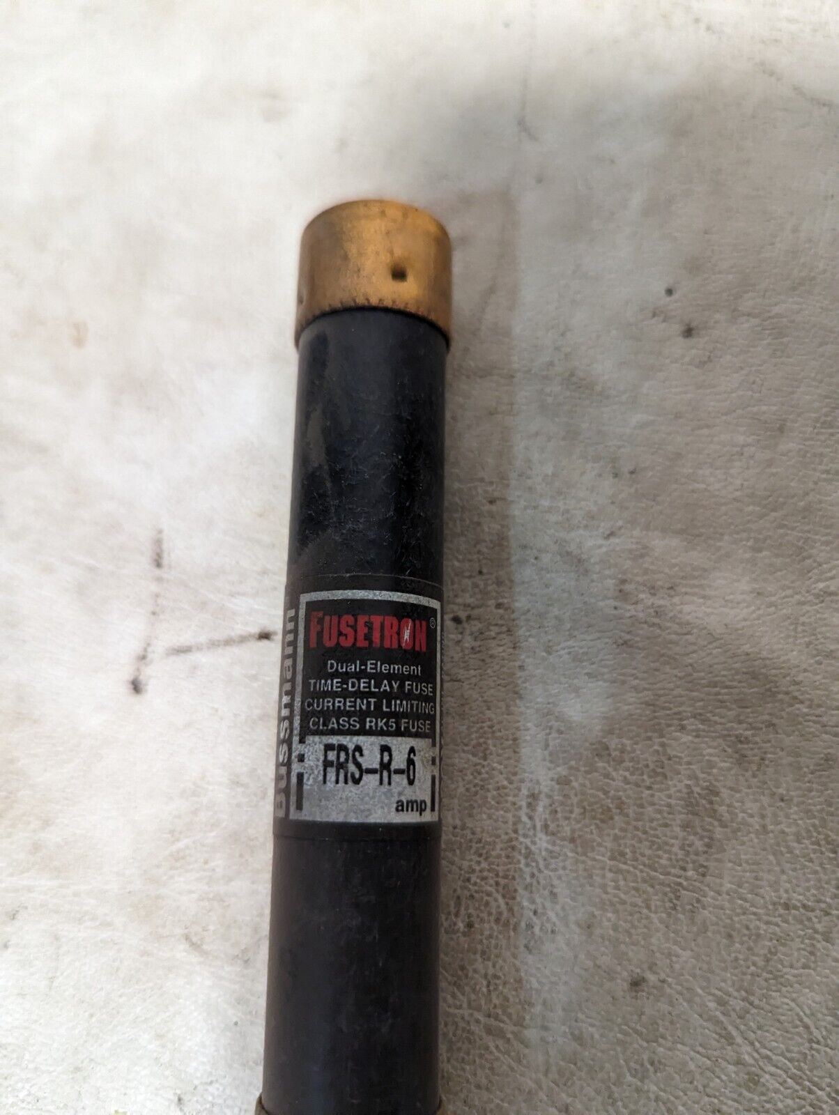Large lot of 100 FRS-R fuses, 18xFRS-R-9, 15xFRS-R-8, 7xFRS-R-6-1/4, 1xFRS-R-6,