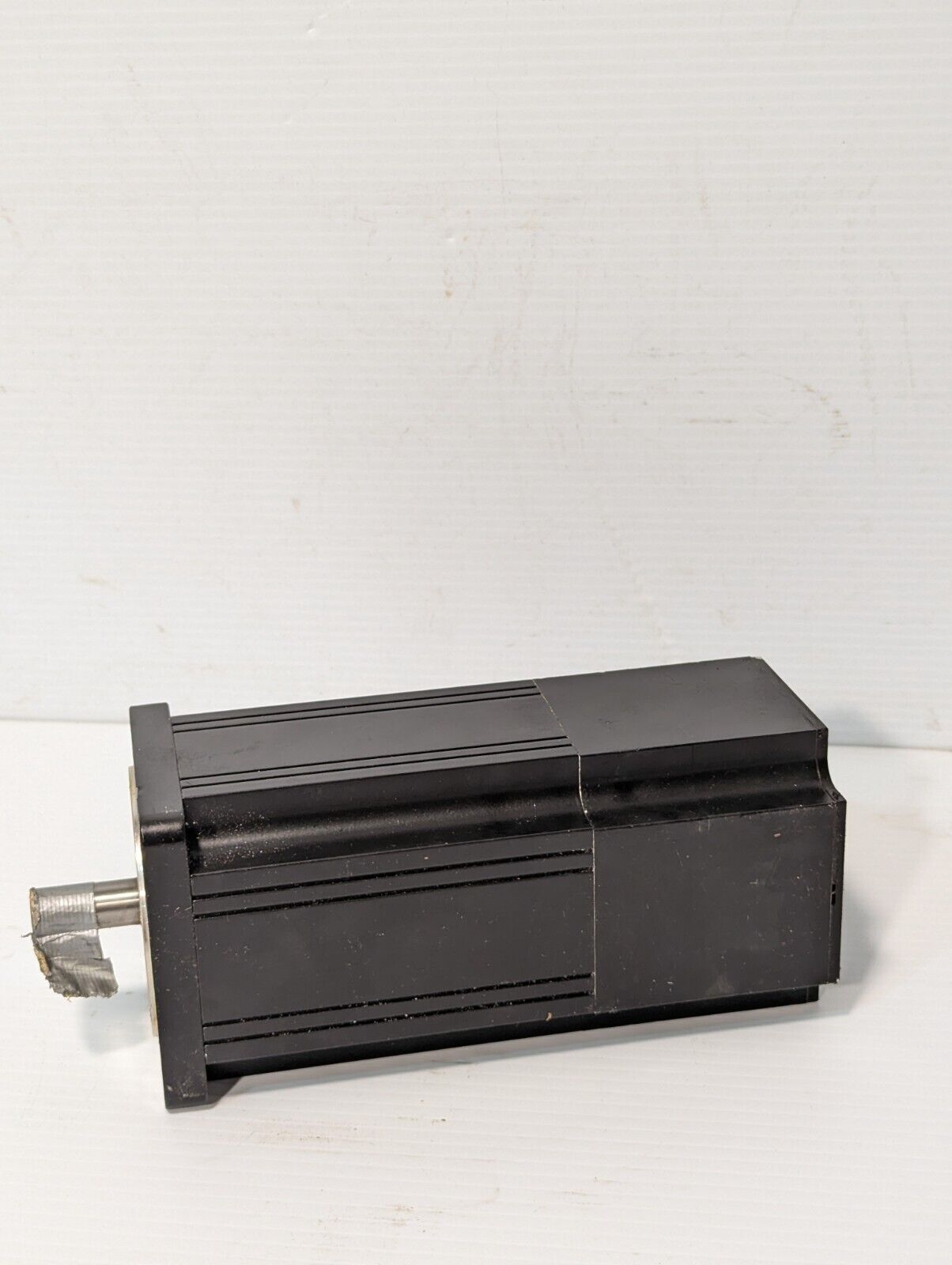Emerson DXE-316C Servo Motor 3000RPM, 16-32lbs Torque - Free Shipping+Returns