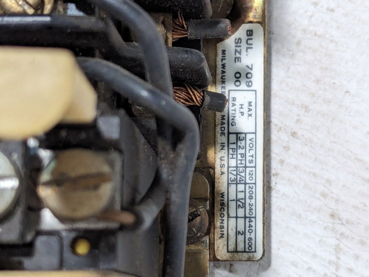 Allen Bradley 709-TOD Motor Starter, Series K, NEMA Size 00, 110/120v Coil
