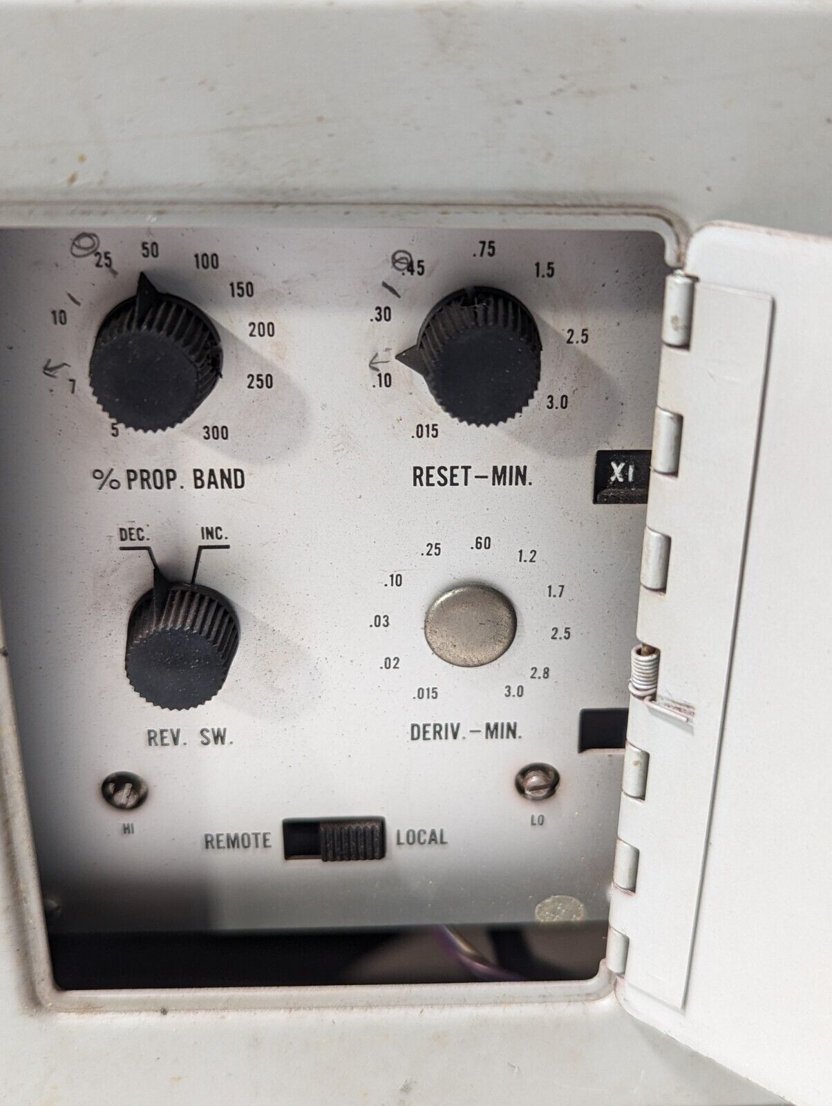Foxboro M/62H Controller, 62E-4E-0, 118VAC - Free Shipping
