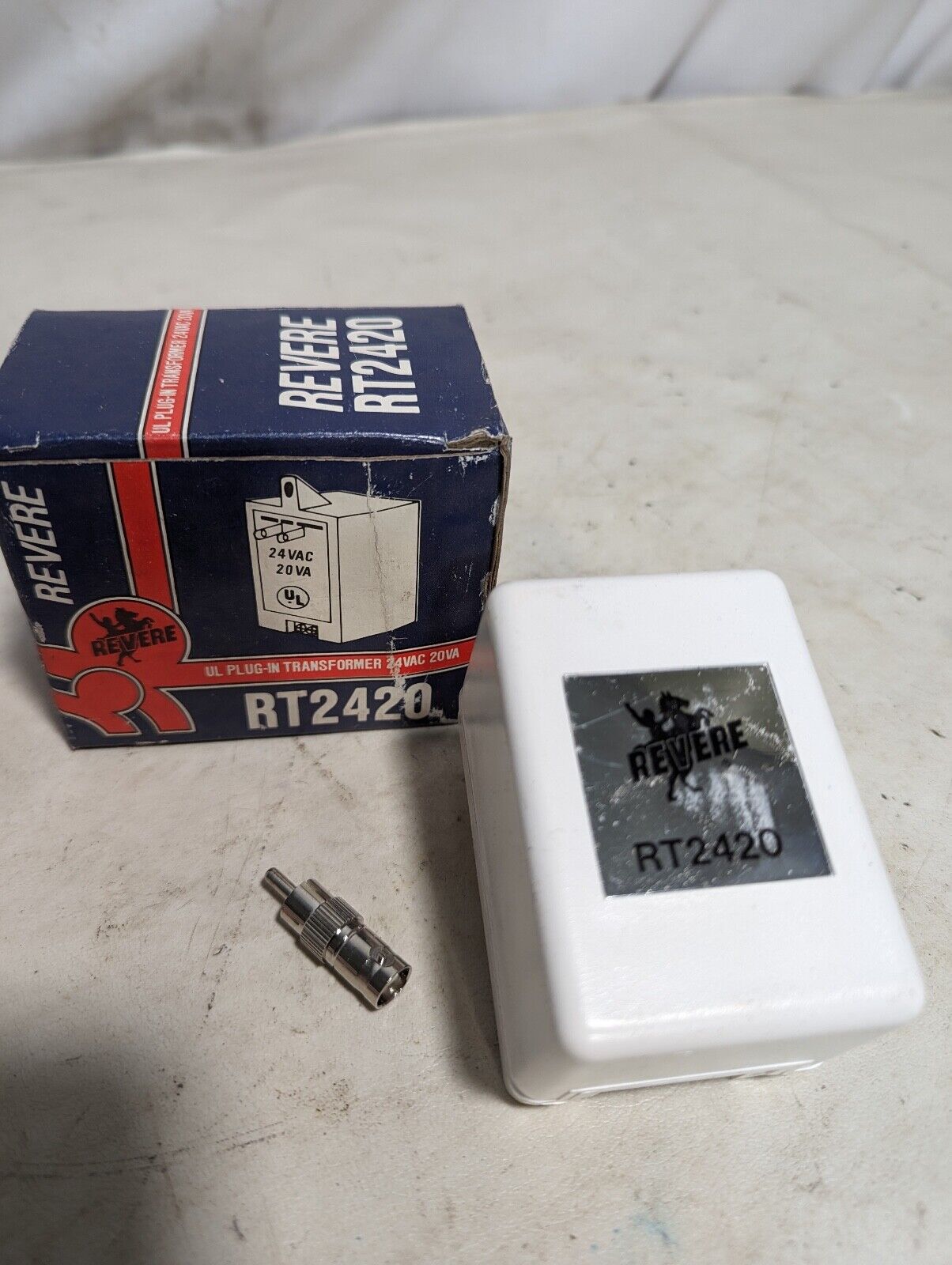 Revere RT2420 UL Plug-in Transformer 24VAC 20 VA