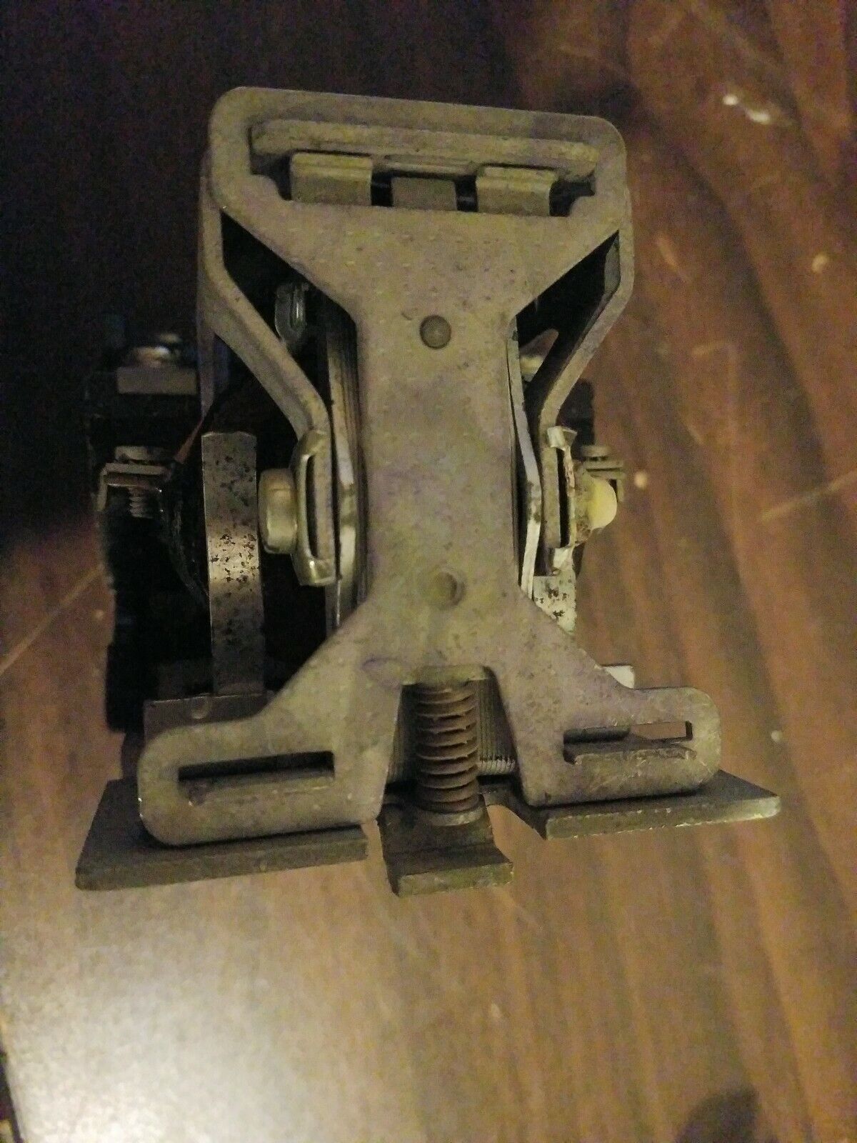 Westinghouse Type NH40 Control Relay, Mech Style 1740800, 10 amp, 600VAC