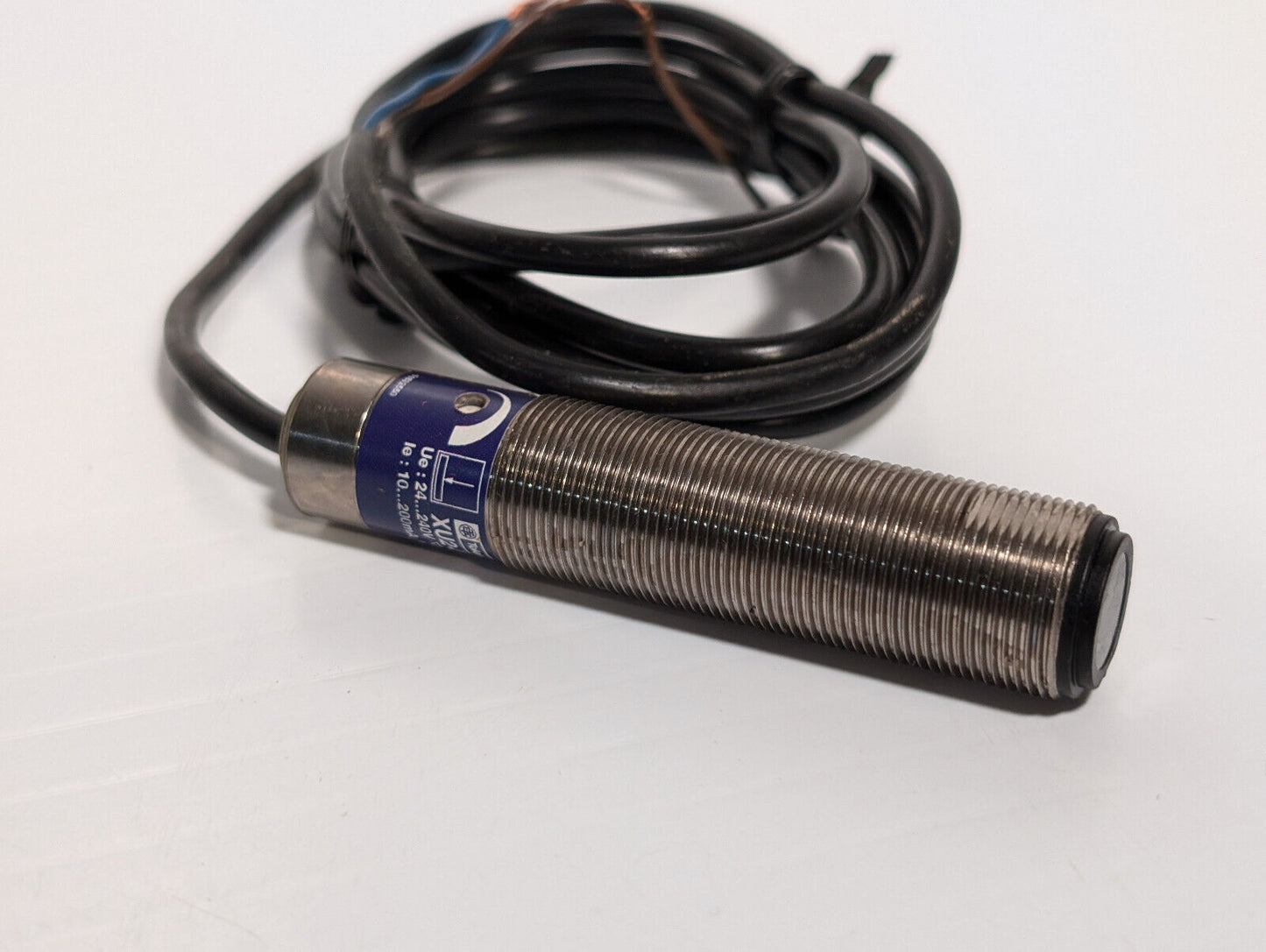 Telemecanique XU2-M18MB230-R Fiber Optic Sensor -Made in France- 240 VAC/DC