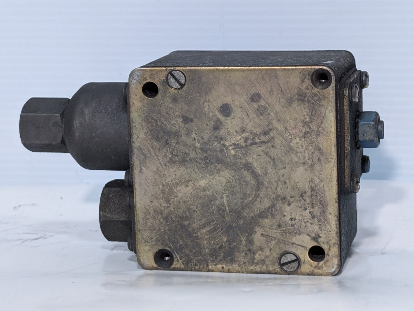 Allen Bradley 836T-T252J Ser A Pressure Control Switch Range 6-75 PSI 600V