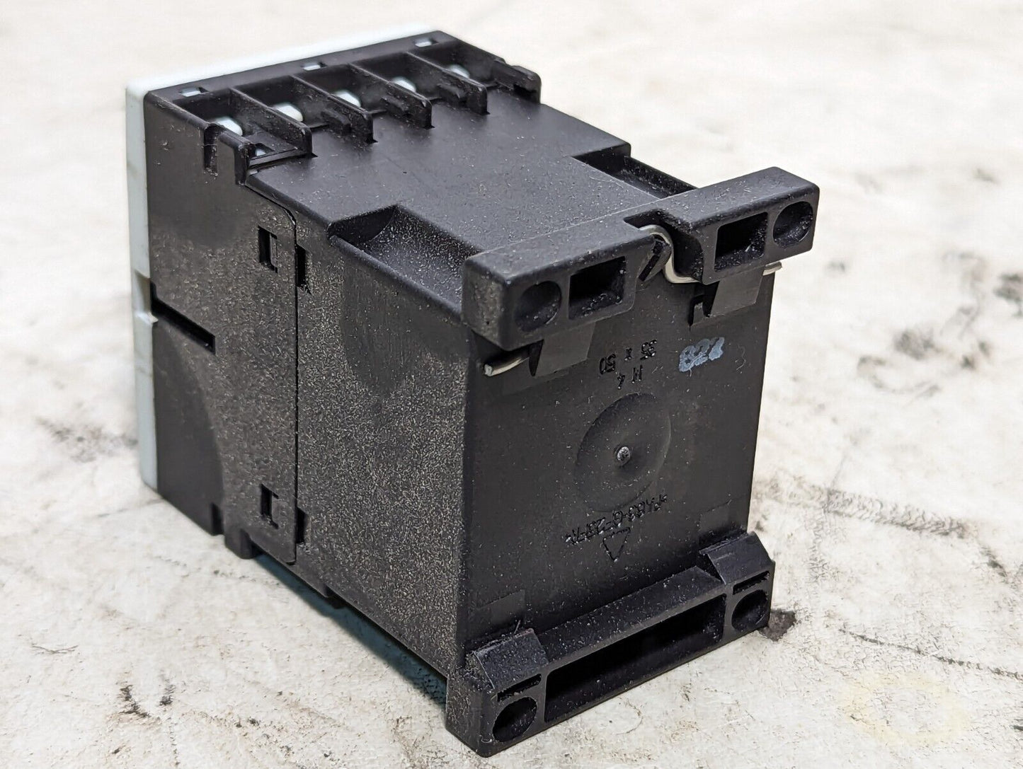Siemens 3RT1016-1BB41 Control Contactor Relay - 24VDC