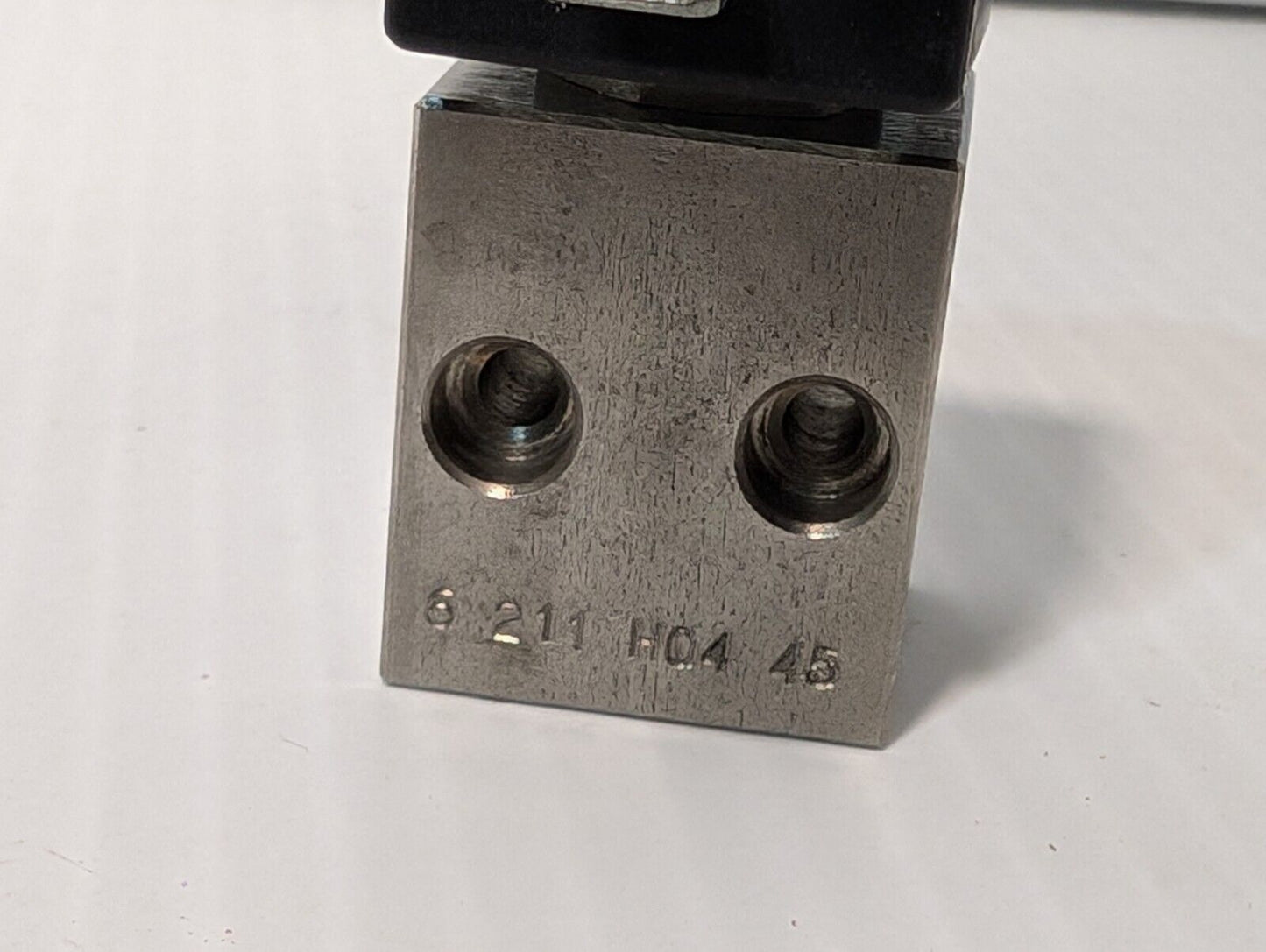 06 211 H04 45 Solenoid Coil Valve, 12V=5W - Free Shipping