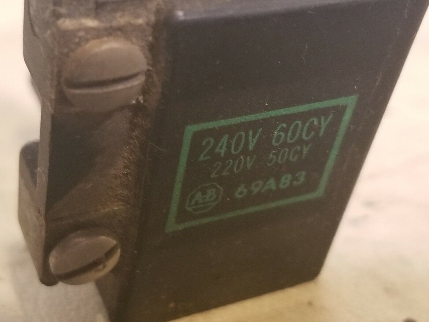 Allen Bradley 69A83 220/240VAC 50/60Hz