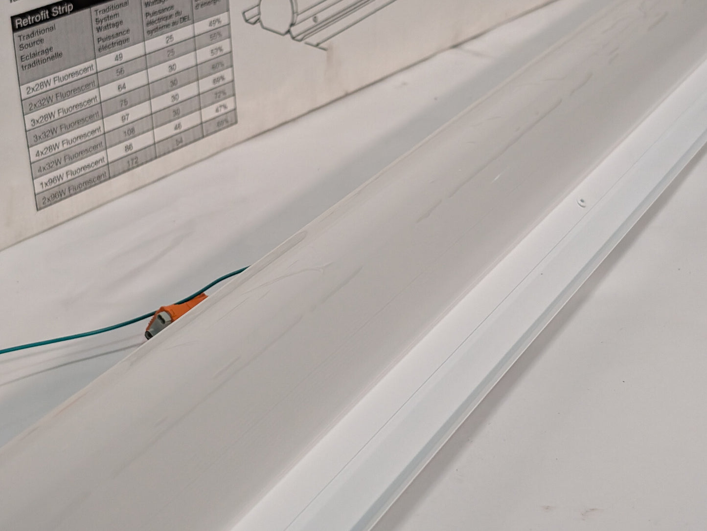 Sylvania 4' Retrofit Strip, 61476, 5000K Daylight, 0-10V Dimmable, 30W, 120-277V