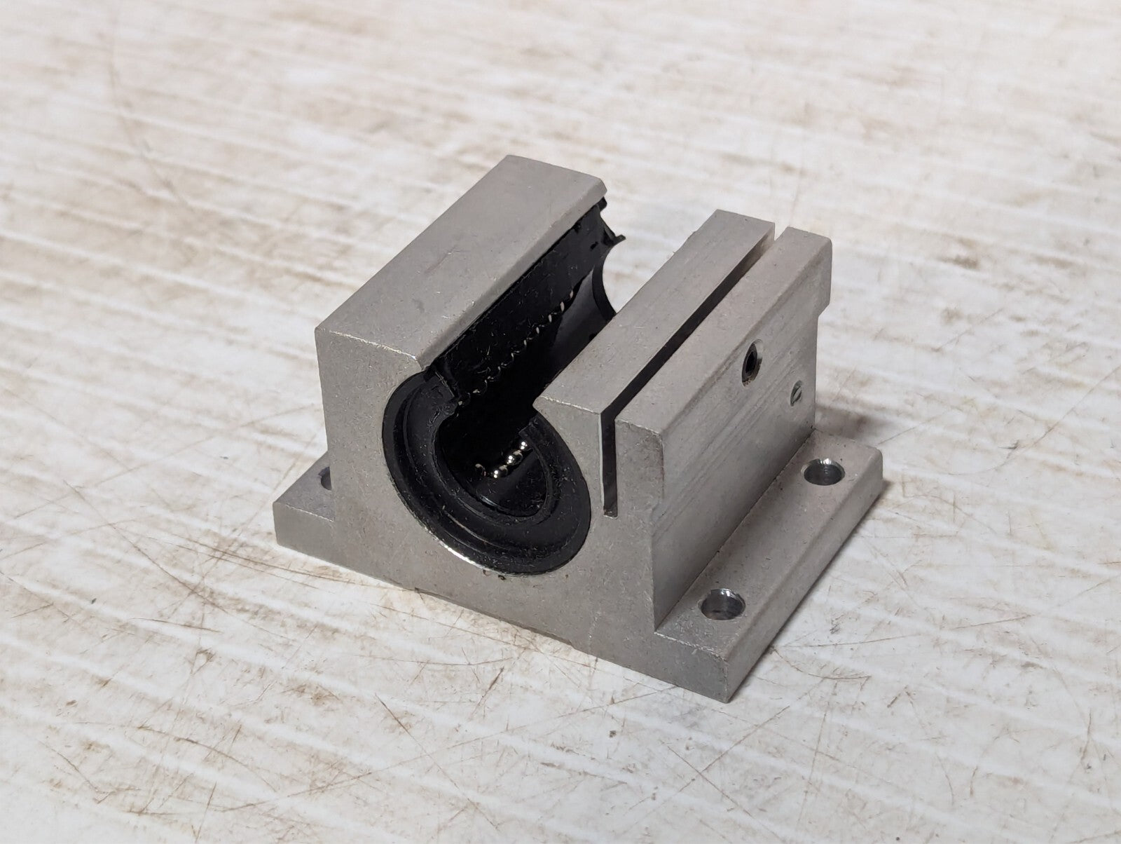 Thomson SPB 10 OPN linear pillow block bearing 0.625 self-aligning SPB-10-OPN