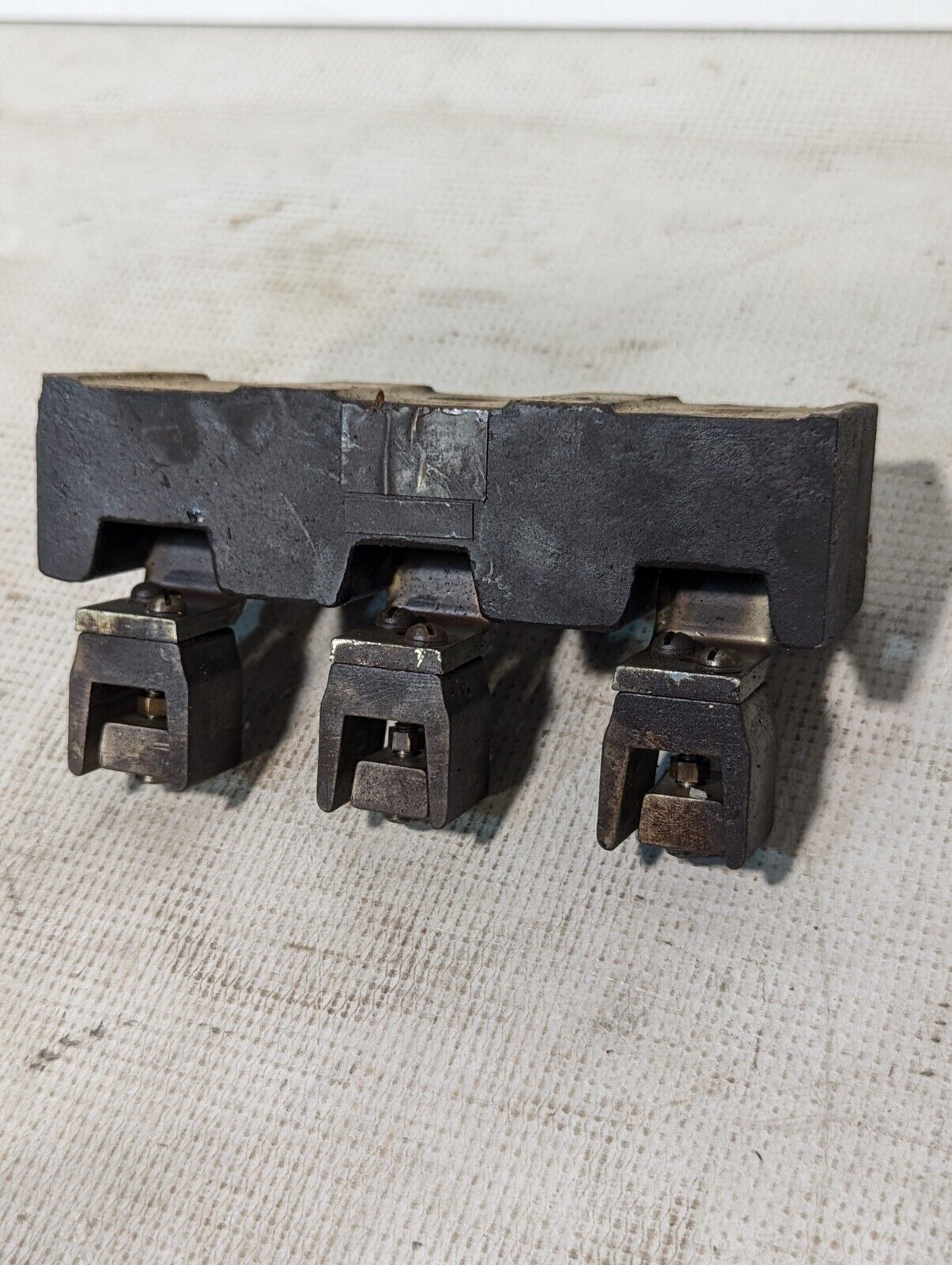 Allen-Bradley X-123773 Terminal Lug, 100a, 600v, 3-Pole - Free Shipping