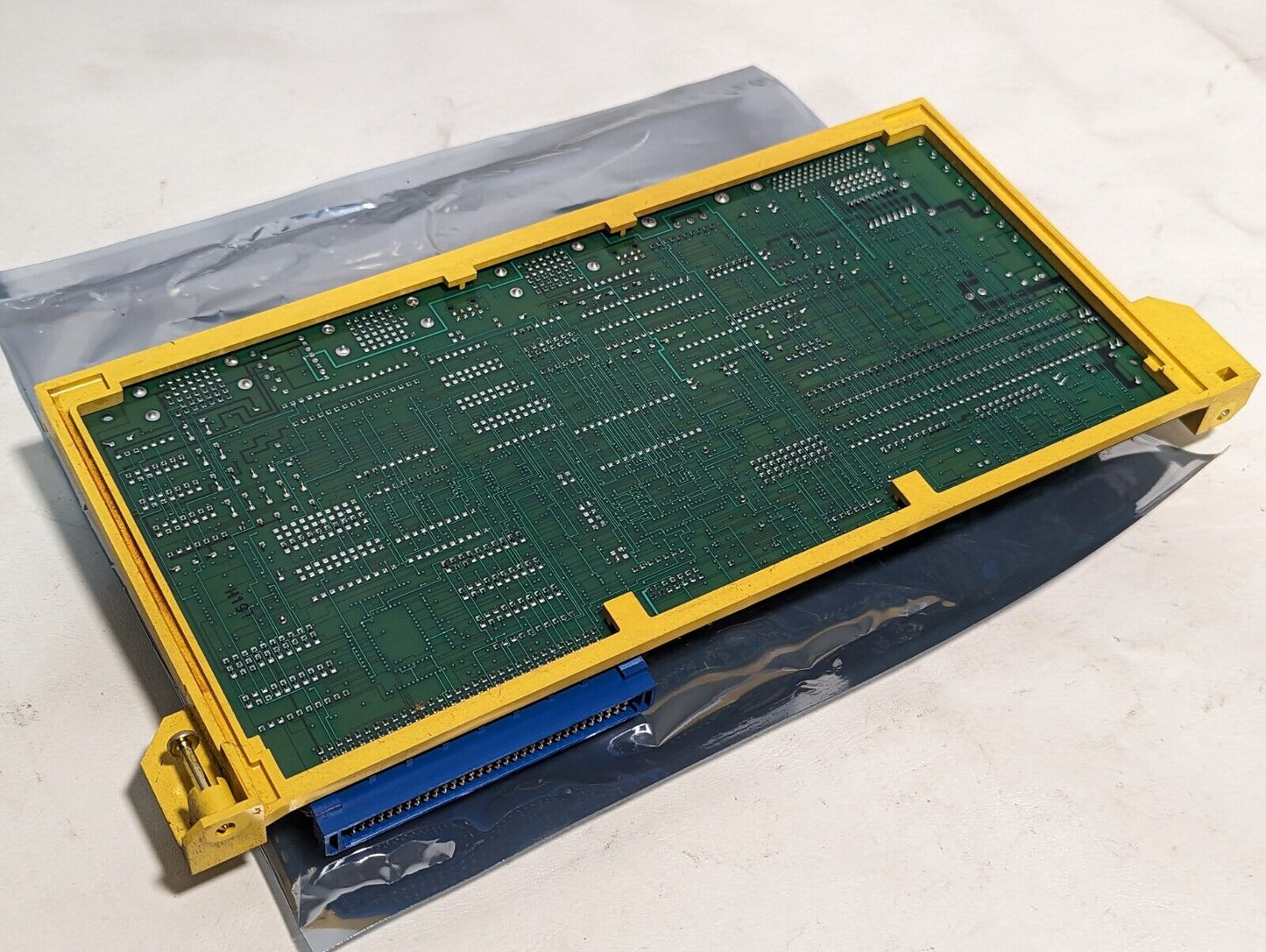 Fanuc A16B-2200-0121/06C control card, Base 0, circuit board