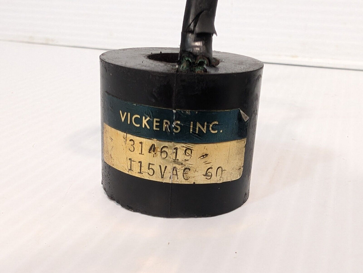 Vickers (Eaton Co) 314619 Solenoid Coil, 115V & Returns
