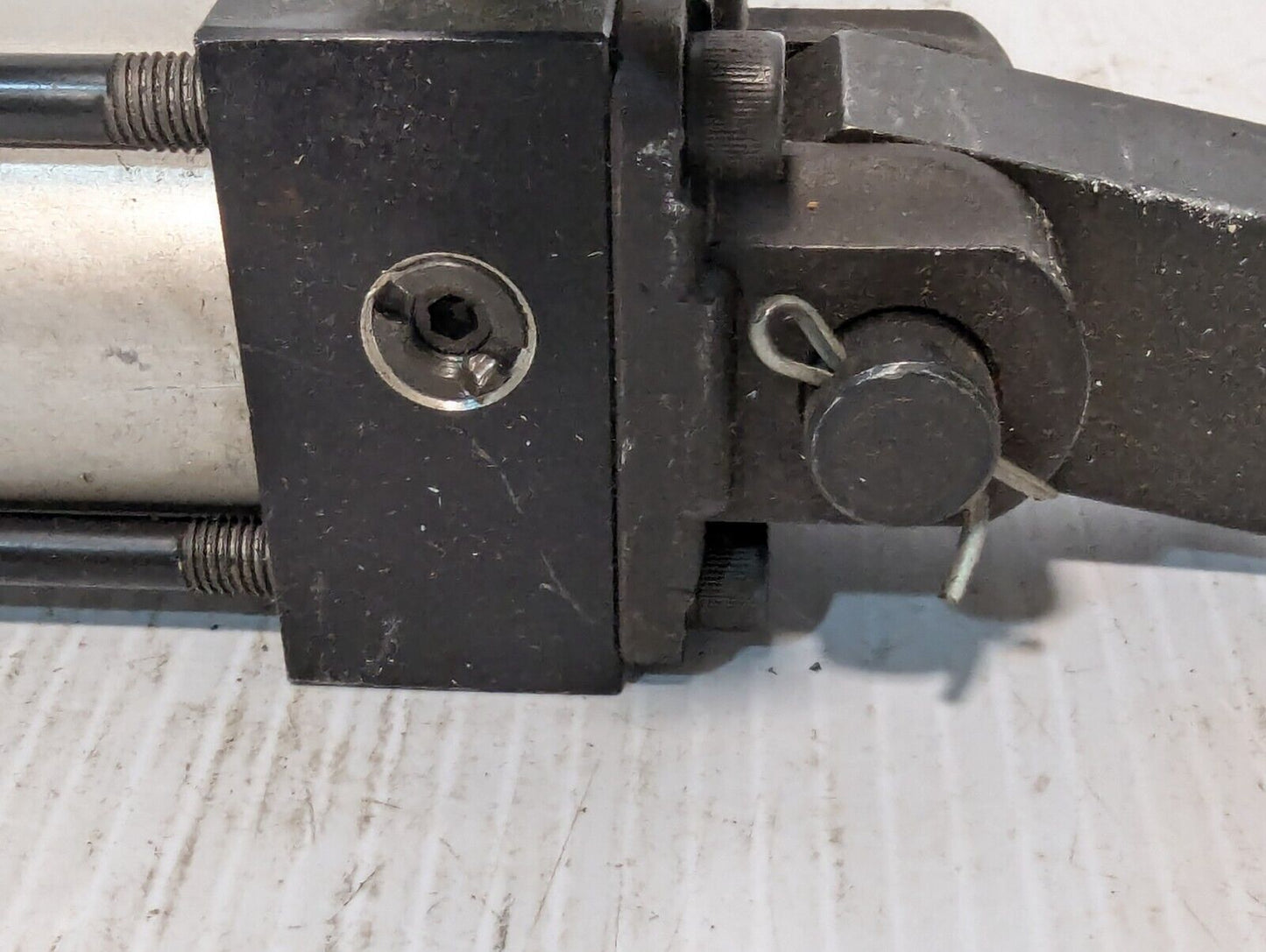 Miller Fluid Power AL84B2B Cylinder 5/8 D 1-1/2" Bore 5" Stroke-Free Ship+Return
