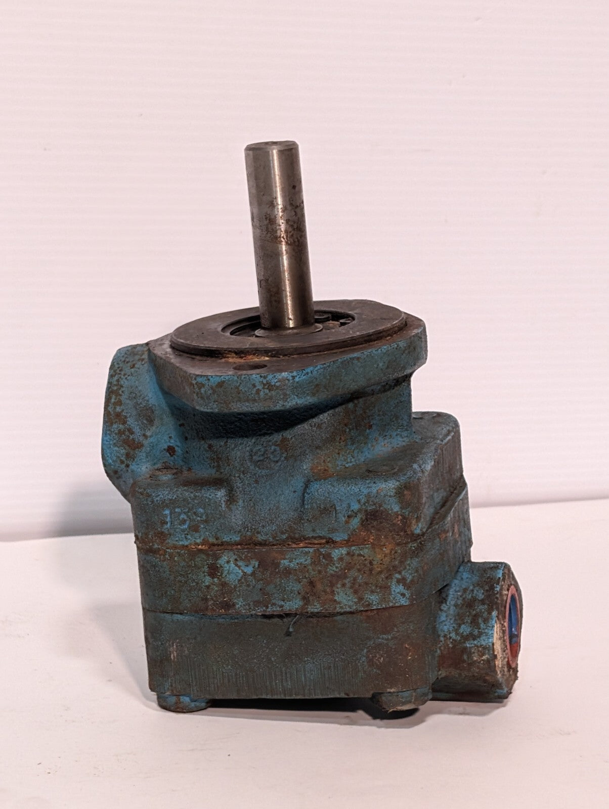 Vickers 372639-3 V20-1P8P-1C-11 Fixed Displacement Hydraulic Vane Pump