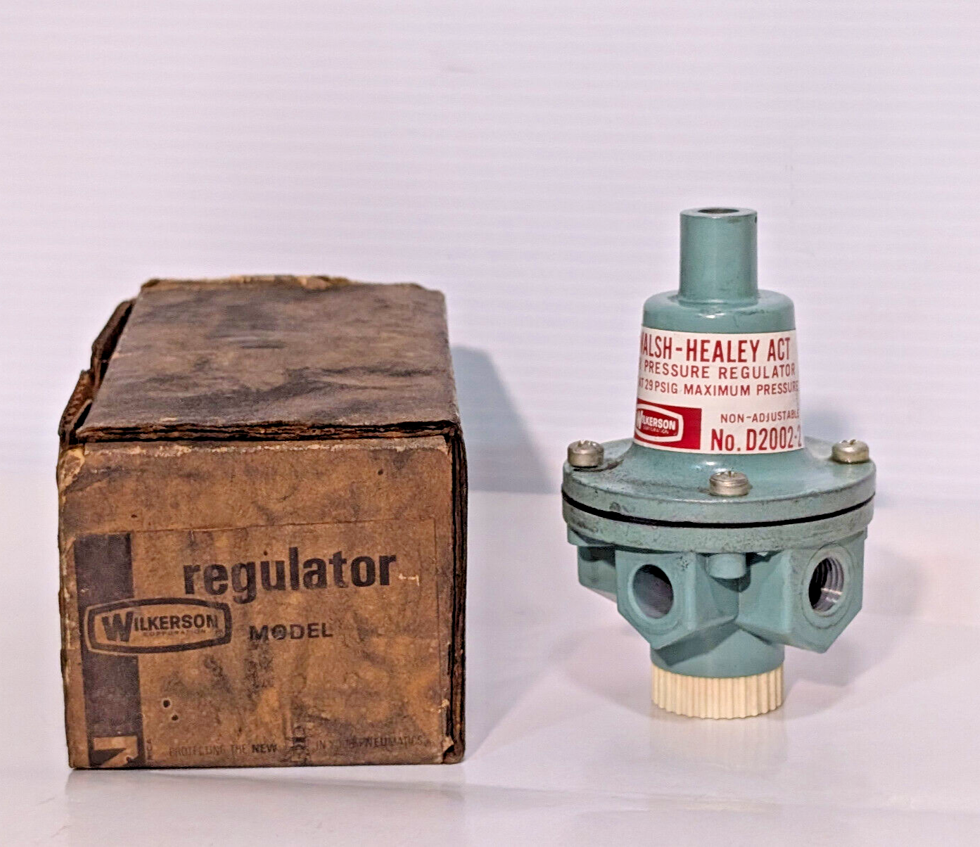 Wilkerson D2002-2 Air Pressure Regulator, Pipe Size 1/4