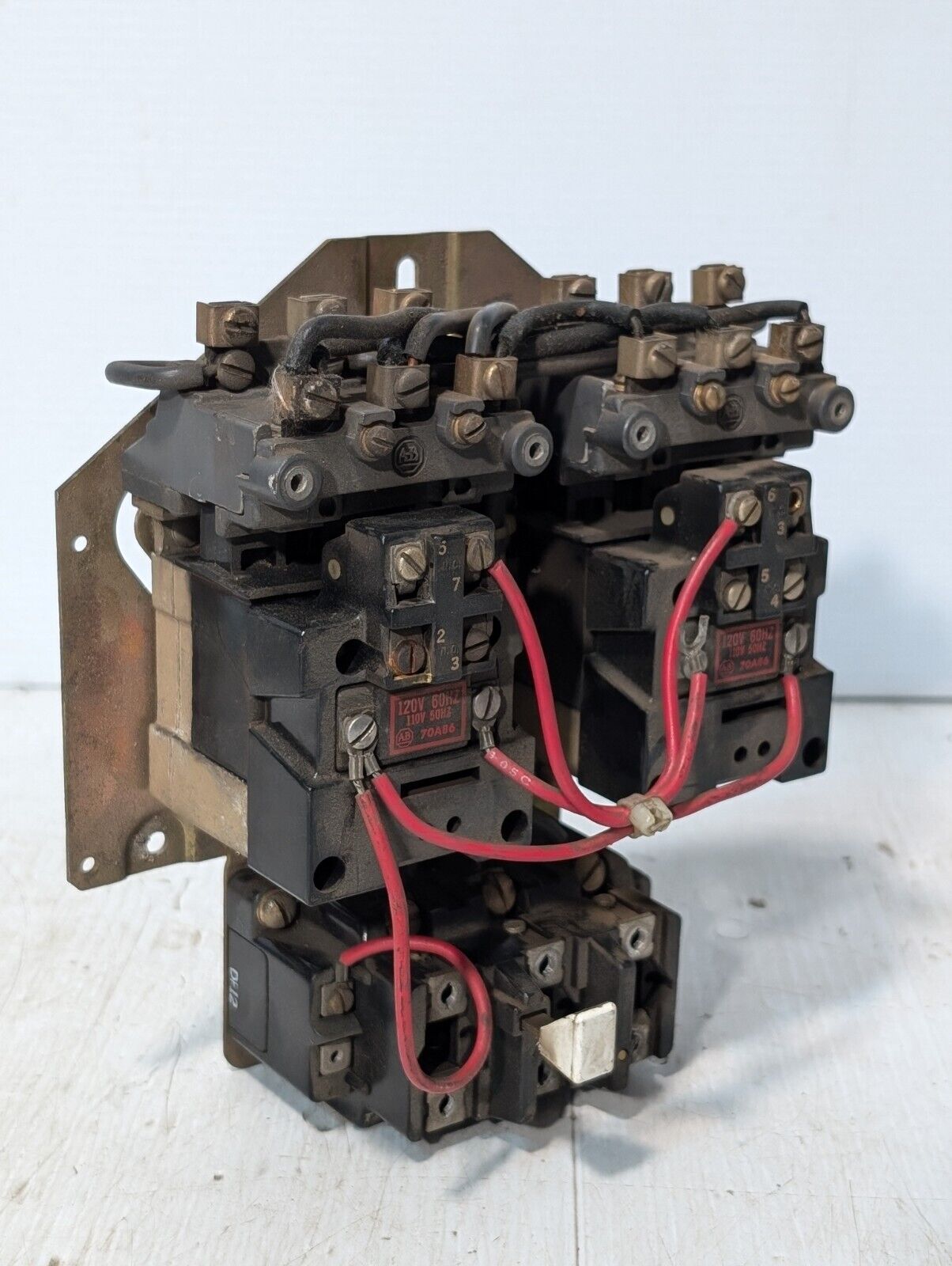 Allen-Bradley Reversing Motor Starter with 70A86 coils, NEMA 1? - Free Shipping