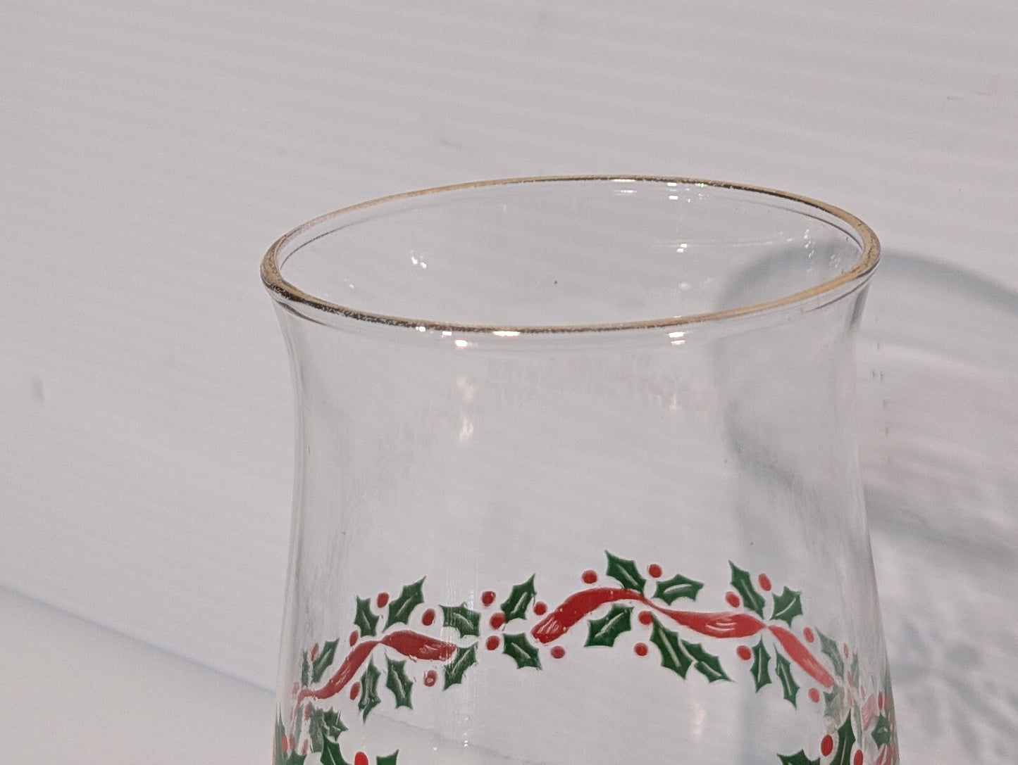 Vintage 70s Libby Holly Berry Christmas Drinking Glass Cup Gold Metallic Festive