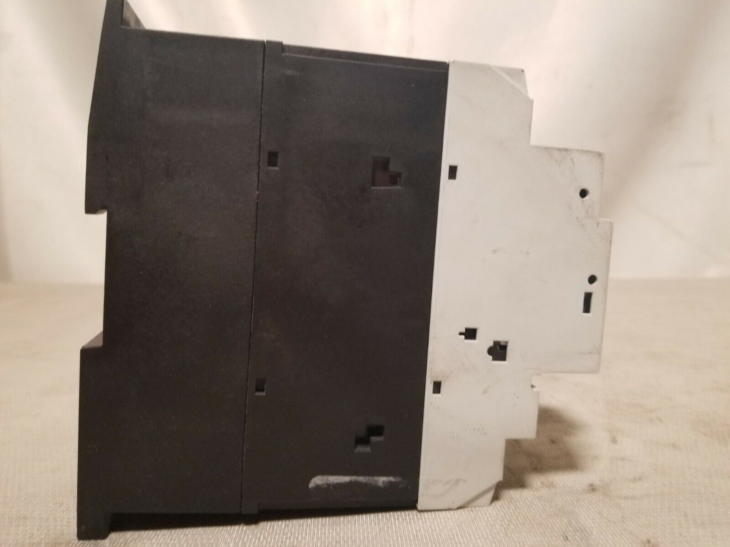 Moeller PKZM4-32 manual motor protector
