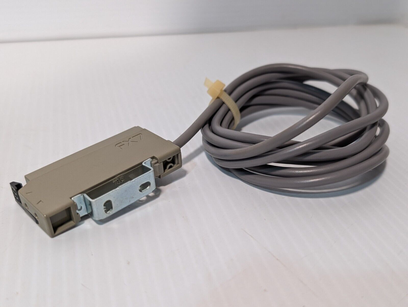 SunX FX-7 Fiber Optic Sensor, Photoelectric Sensor - Free Shipping + Returns