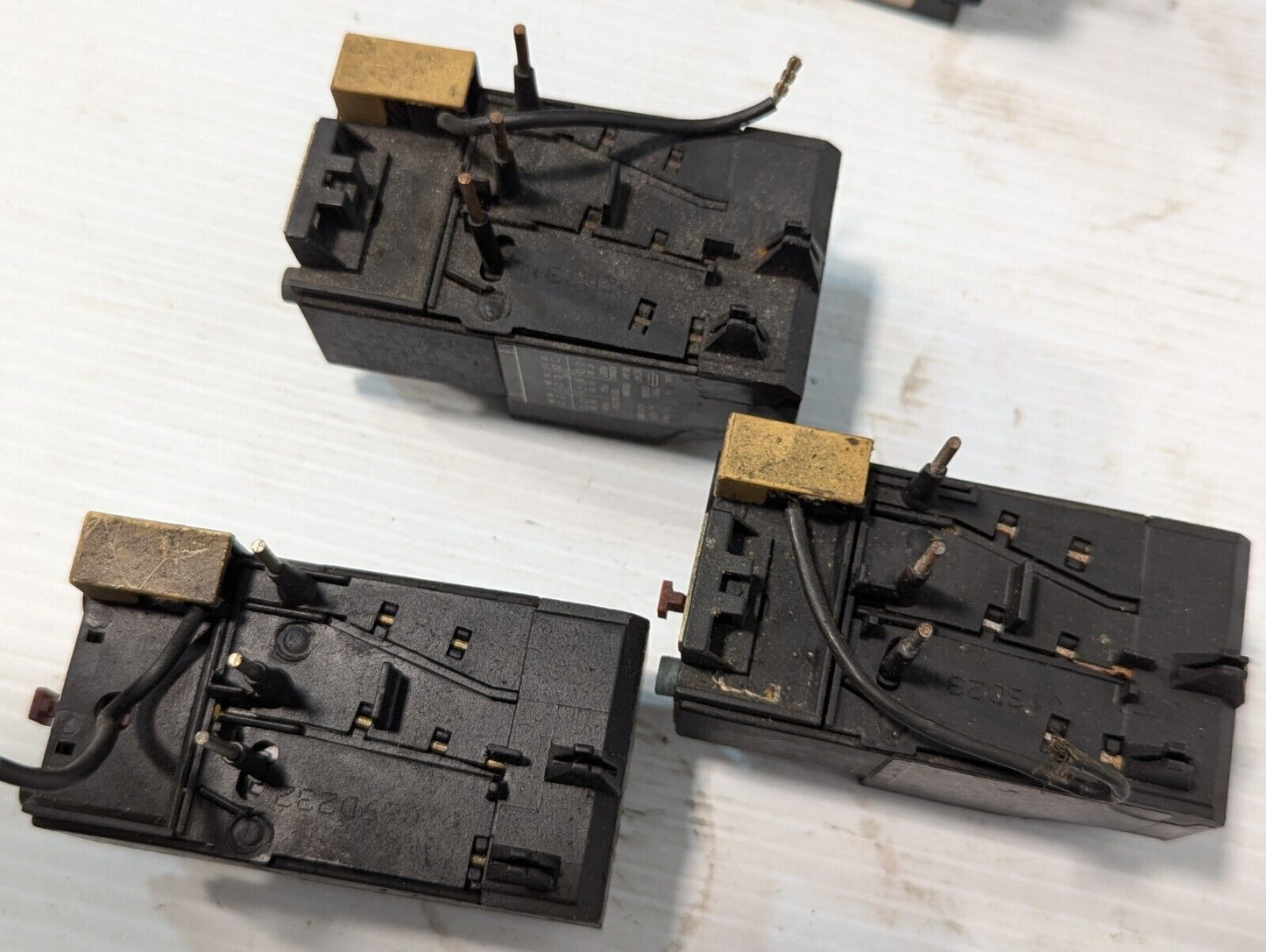 3 Pieces Allen Bradley 193-BSA90 & 193-BSC15 Overload Relay - Free Shipping