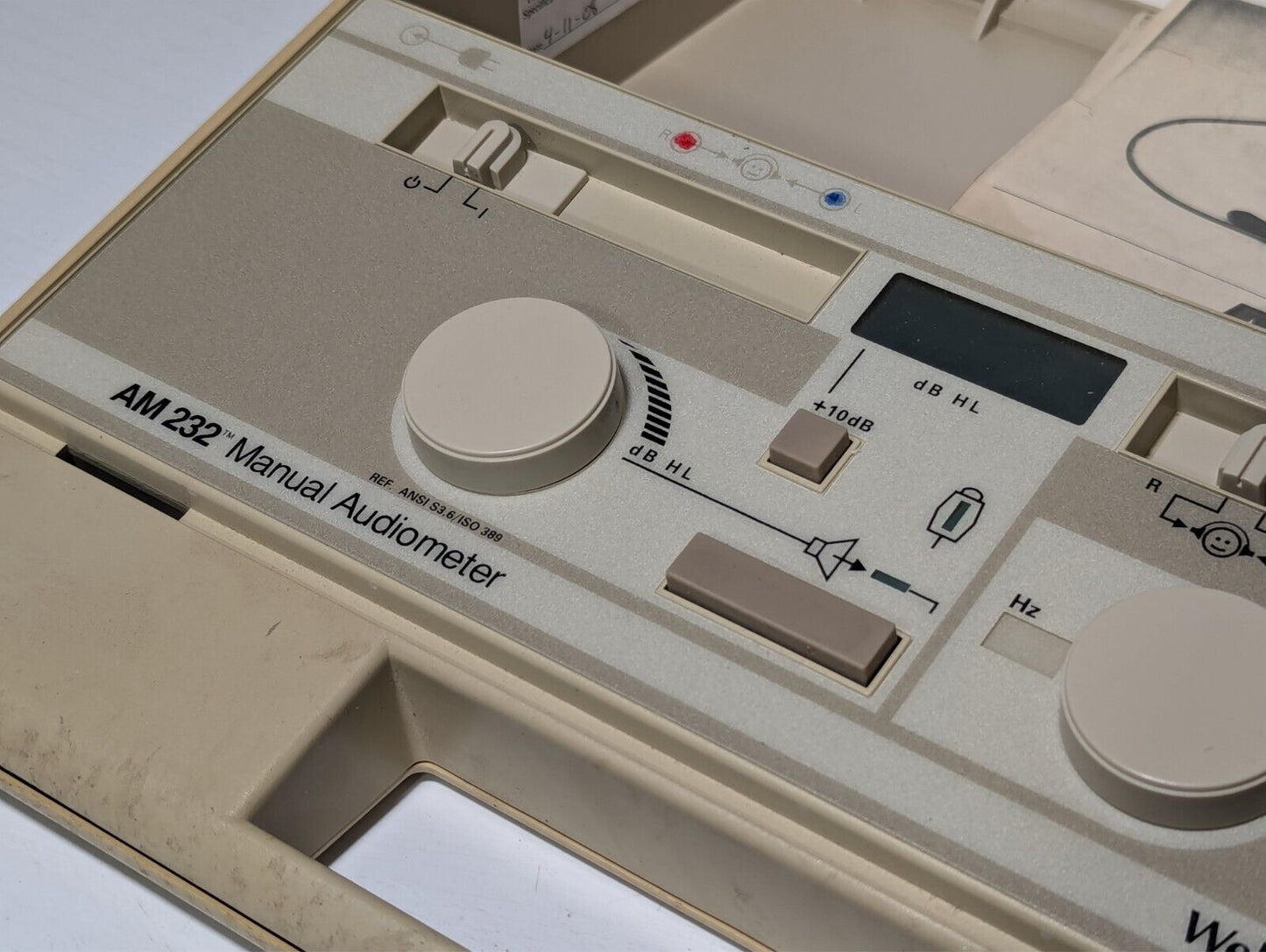 Welch Allyn AM 232 manual audiometer with manual and accessories as pictured