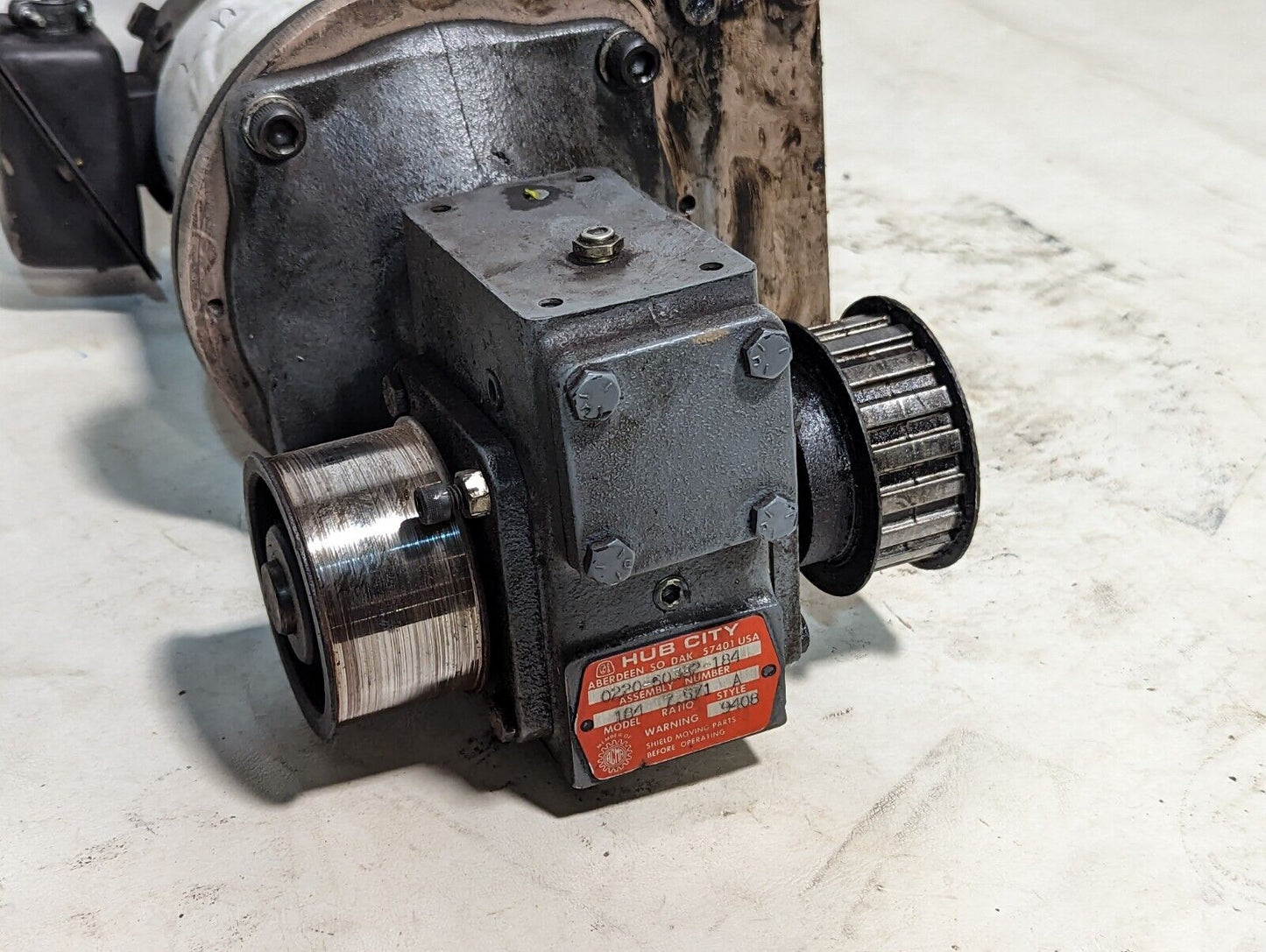Unknown DC motor with Hub City 184 speed reducer, maybe Fincor 5009324 variable