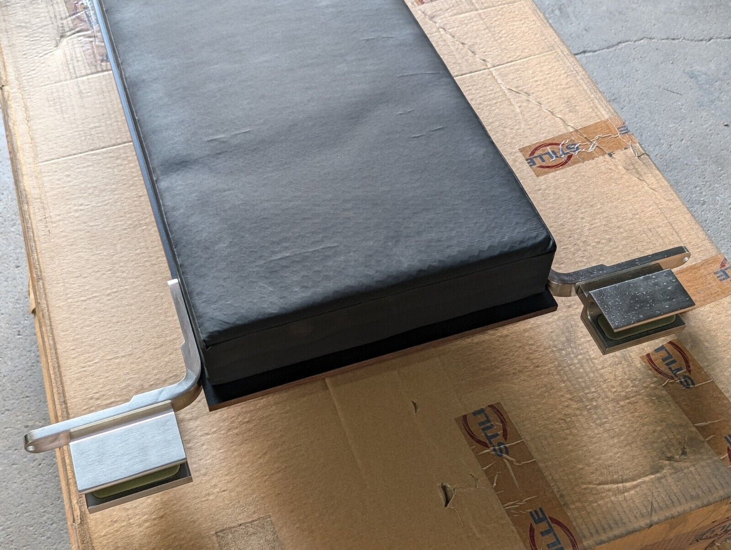 Stille 514-51-3SR008 Translucent Arm Board in original box w/ hardware as shown