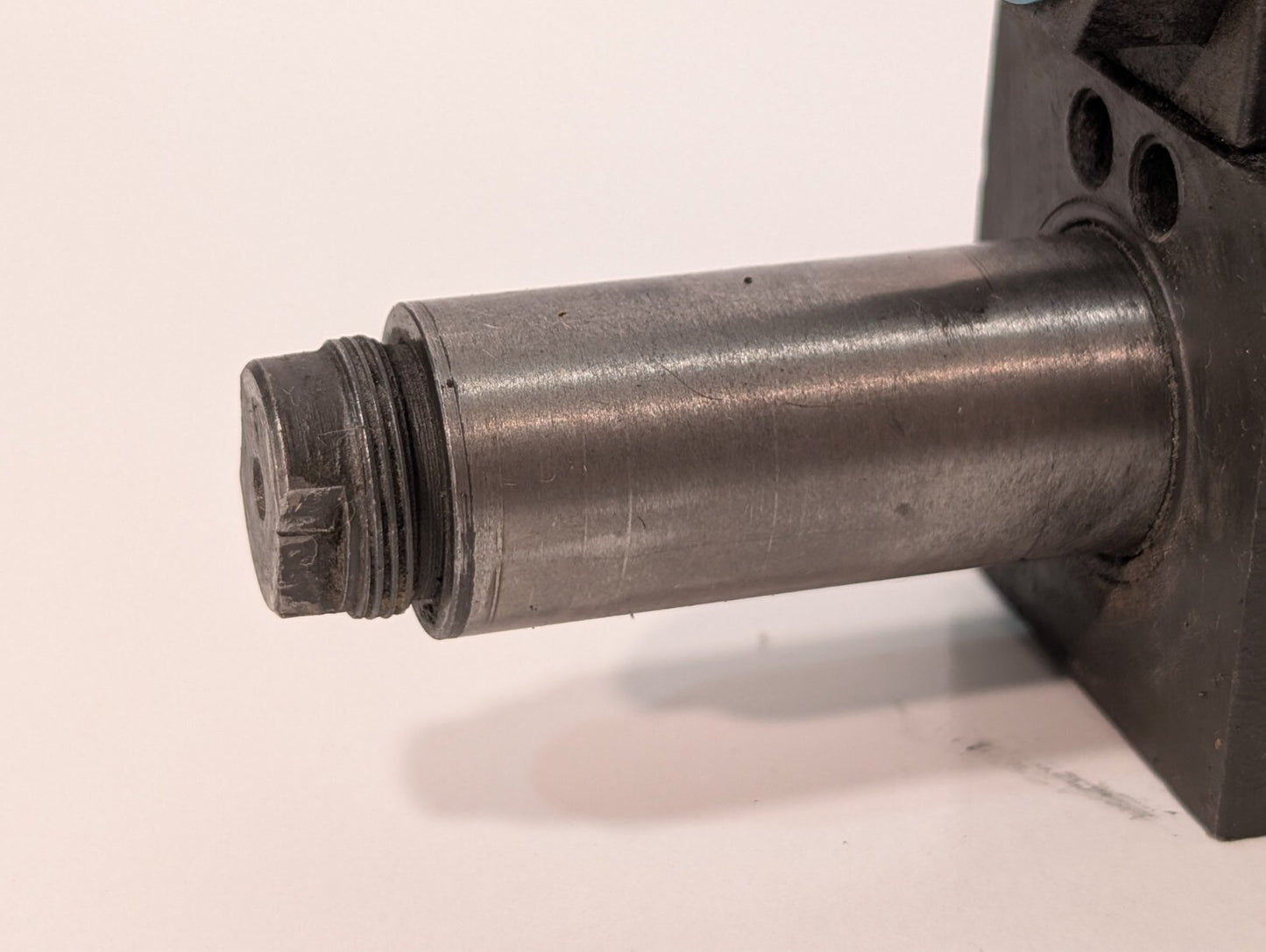 Vickers 02-101731 and Unidentified Hydraulic Valve