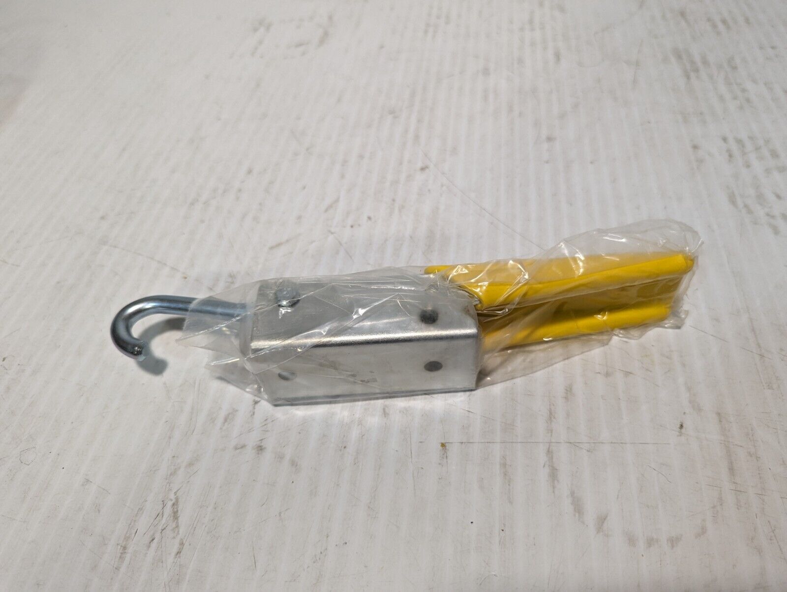 Southco A1-11-902-20 Adjustable Over-Center Draw Latch Heavy-Duty Size, Steel