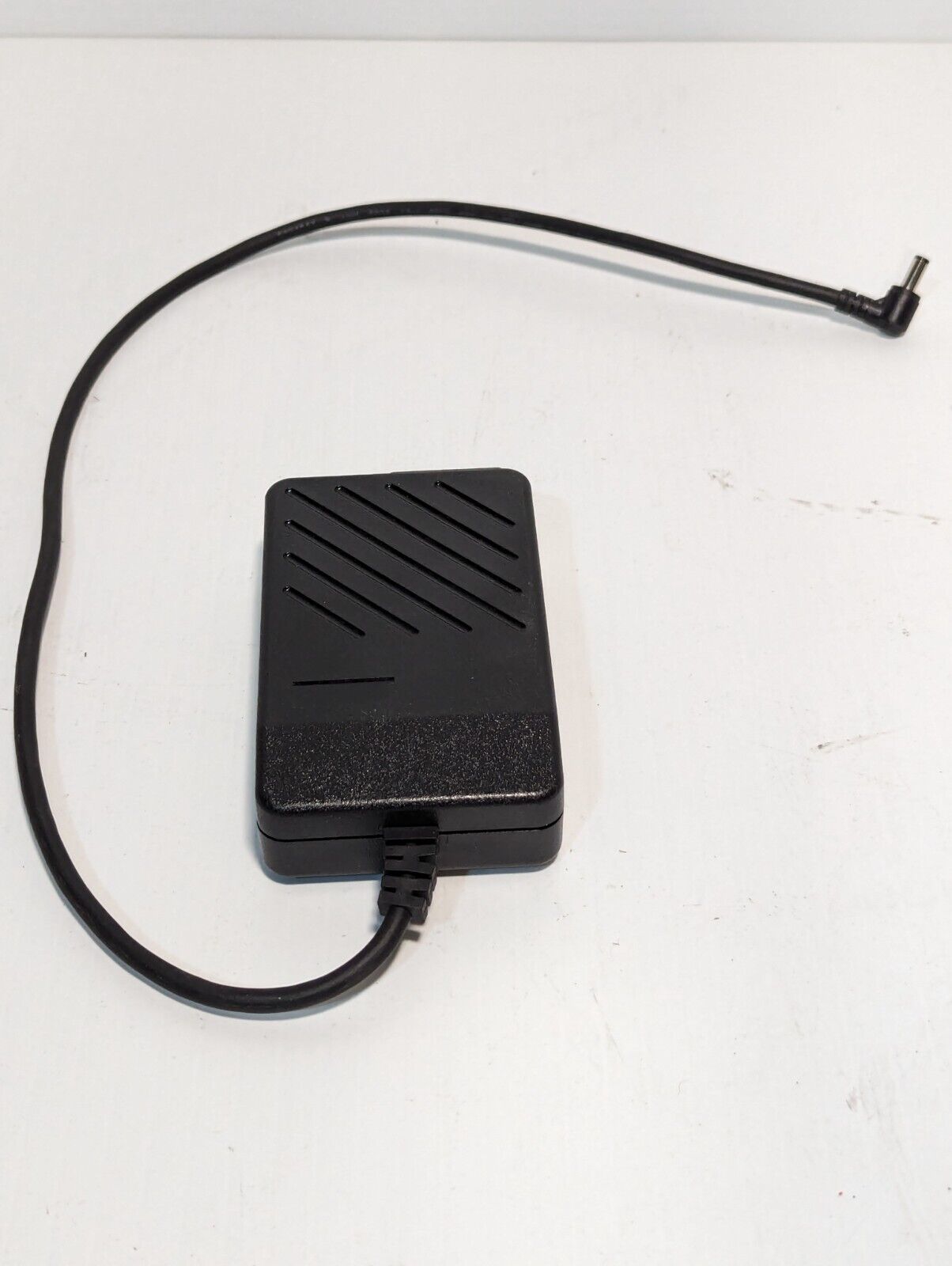 Universal AC/DC Adapter 3610 Power Supply, 2018859-001 - Free Shipping