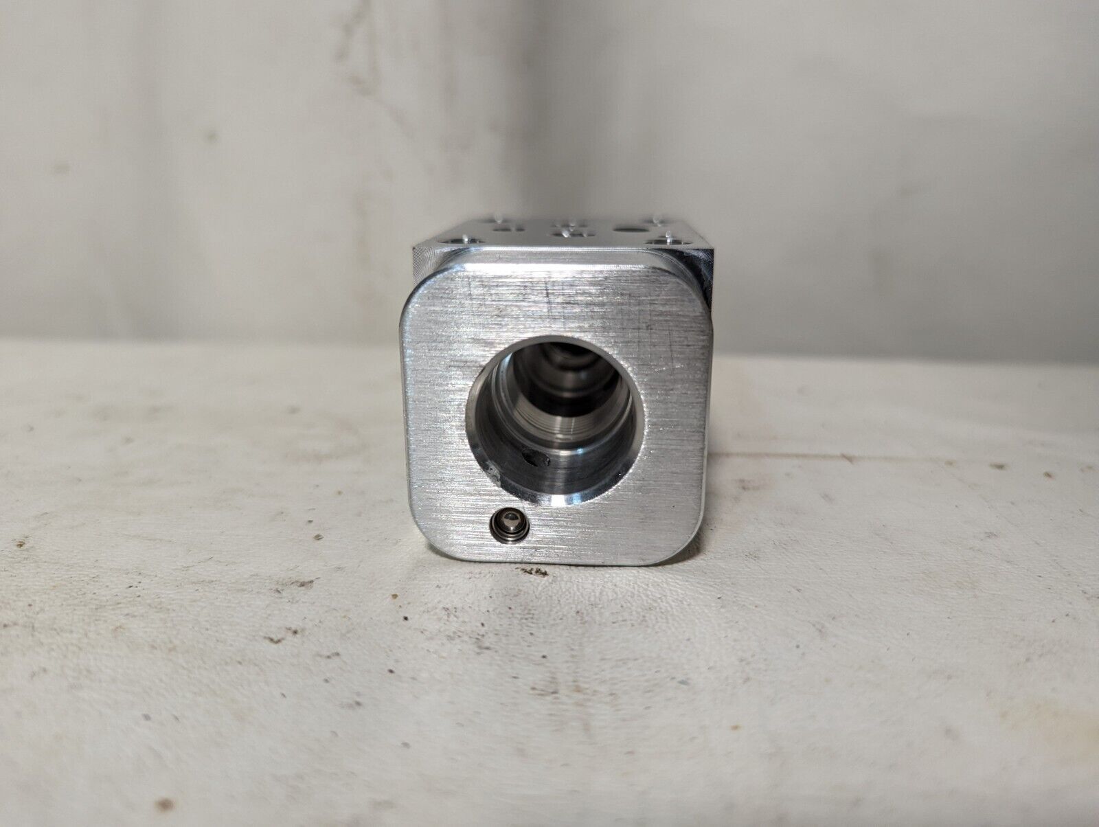 Sun Hydraulics EBP 1BV0-AC manifold, torque 30-35 lbf ft/45-50Nm