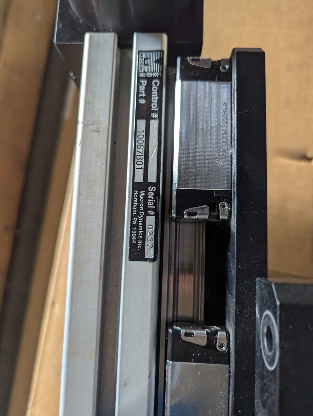 Macron 10067B01 Linear Slide Actuator w/Onvio 9000566 Reducer / 3915-12-000-3796