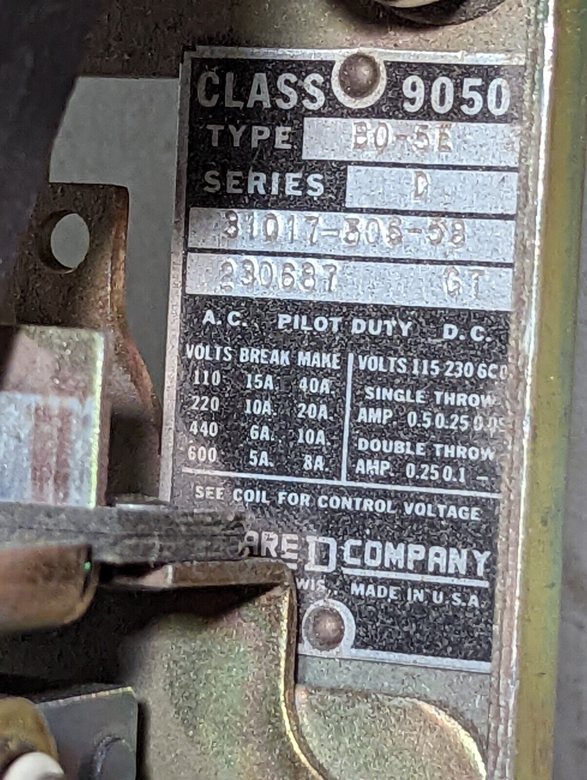 Square D 9050-B05E pneumatic timing relay, timing range 0.2-180 seconds