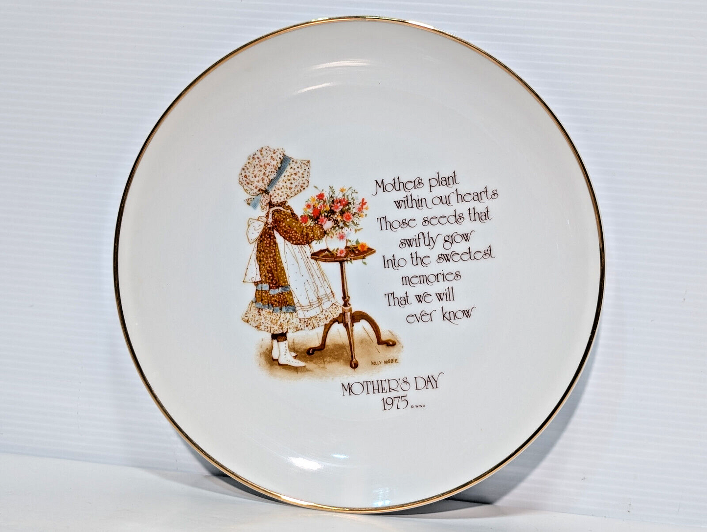 Vintage Holly Hobbie Mother's Day 1975 Collectable Porcelain Plate Made in Japan