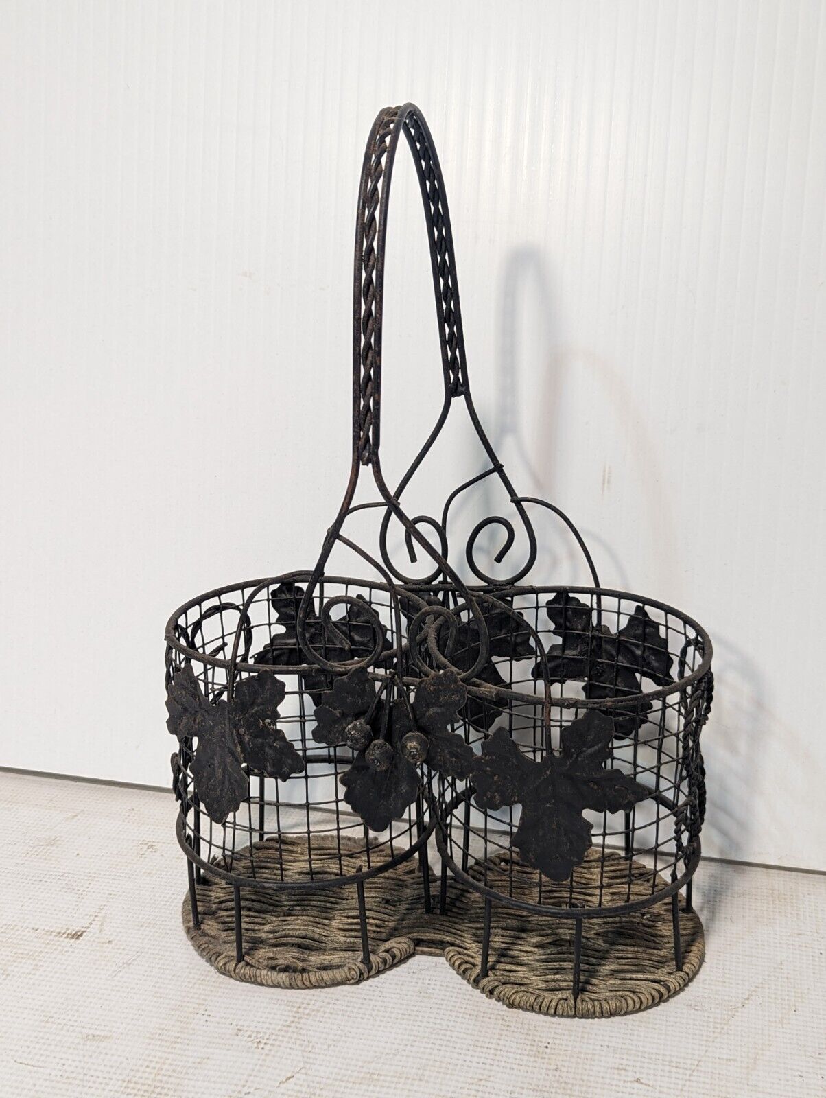 Vintage Metal Wire And Wicker 2 Bottle Wine Holder with Handle - Free Shipping
