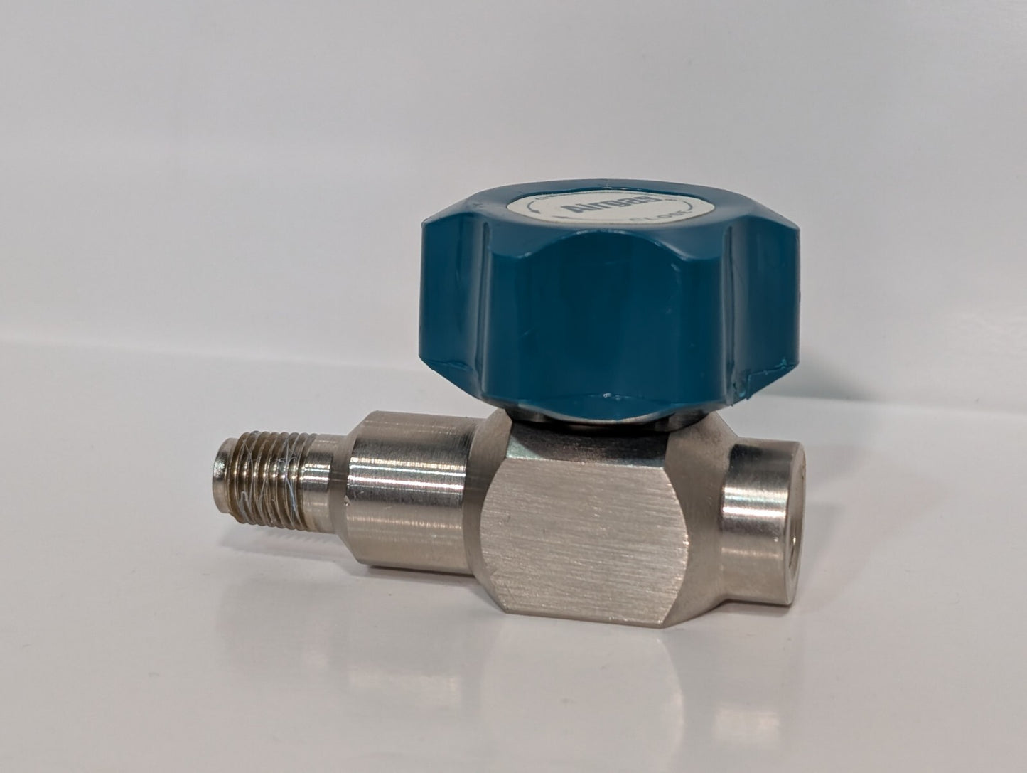 Airgas Diaphragm Valve Brass 3500 PSI 2 WAY