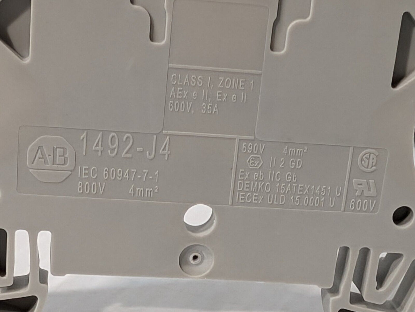 100 PCS Allen Bradley 1492-J4 Feed-Through Terminal Block, 4 mm - Free Shipping