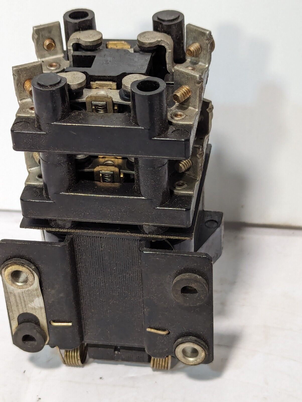 Allen Bradley 700-C400A1 AC Relay, Series B, w\ 87A86 120vac Coil, NEMA A600