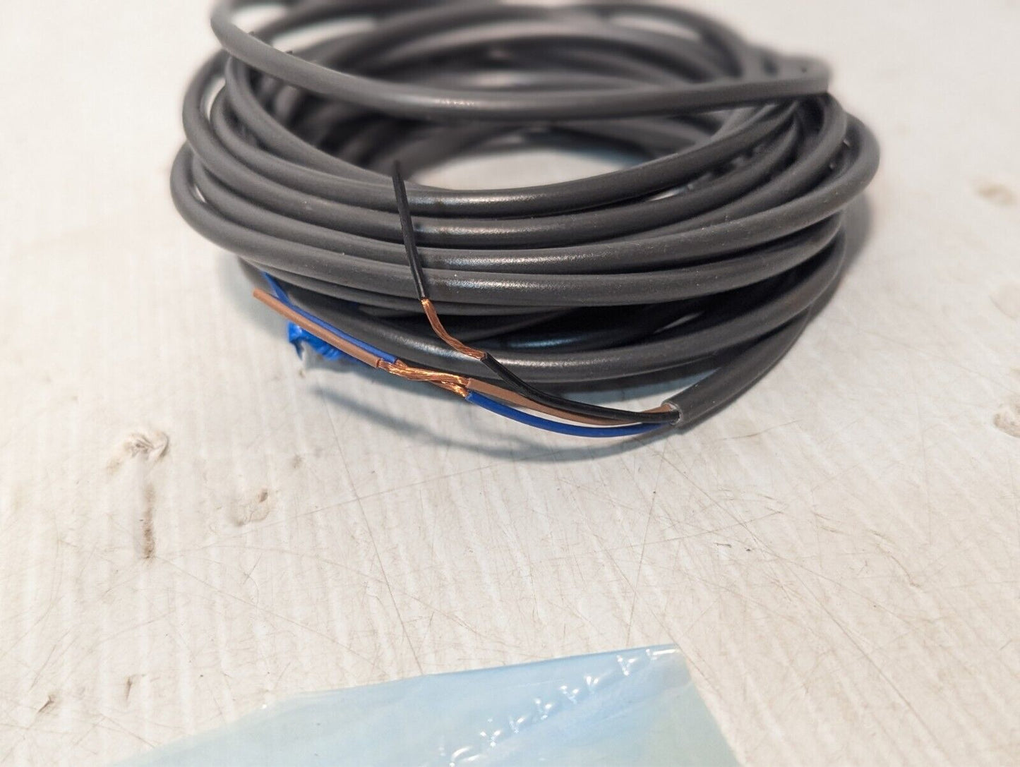 Omron E2E-X5ME1 Proximity Switch Sensor 12-24VDC - Free Shipping+Returns