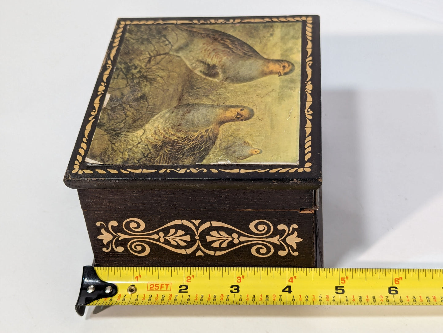 Vintage 70s "I'd Like To Teach The World To Sing" Musical Partridge Jewelry Box
