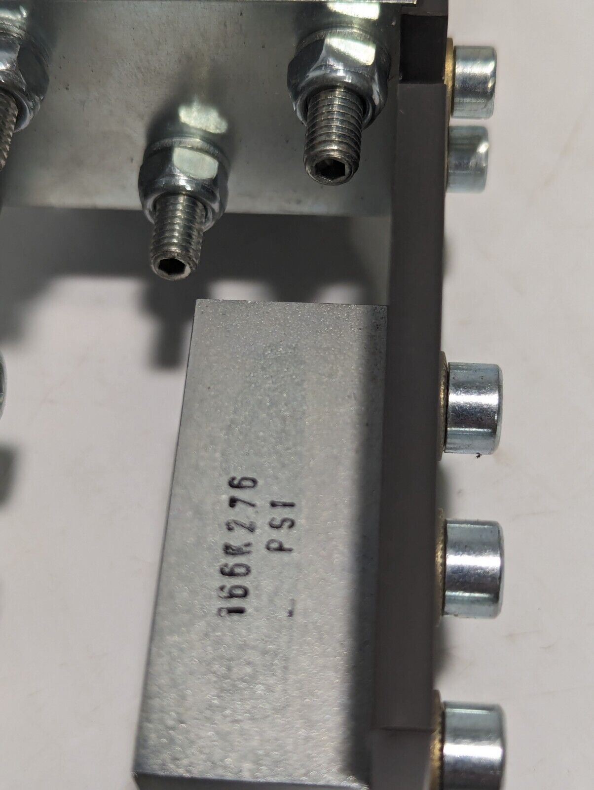 3915-13-000-1823 166K281G01 Triple Belt Separator Tine - Free Shipping