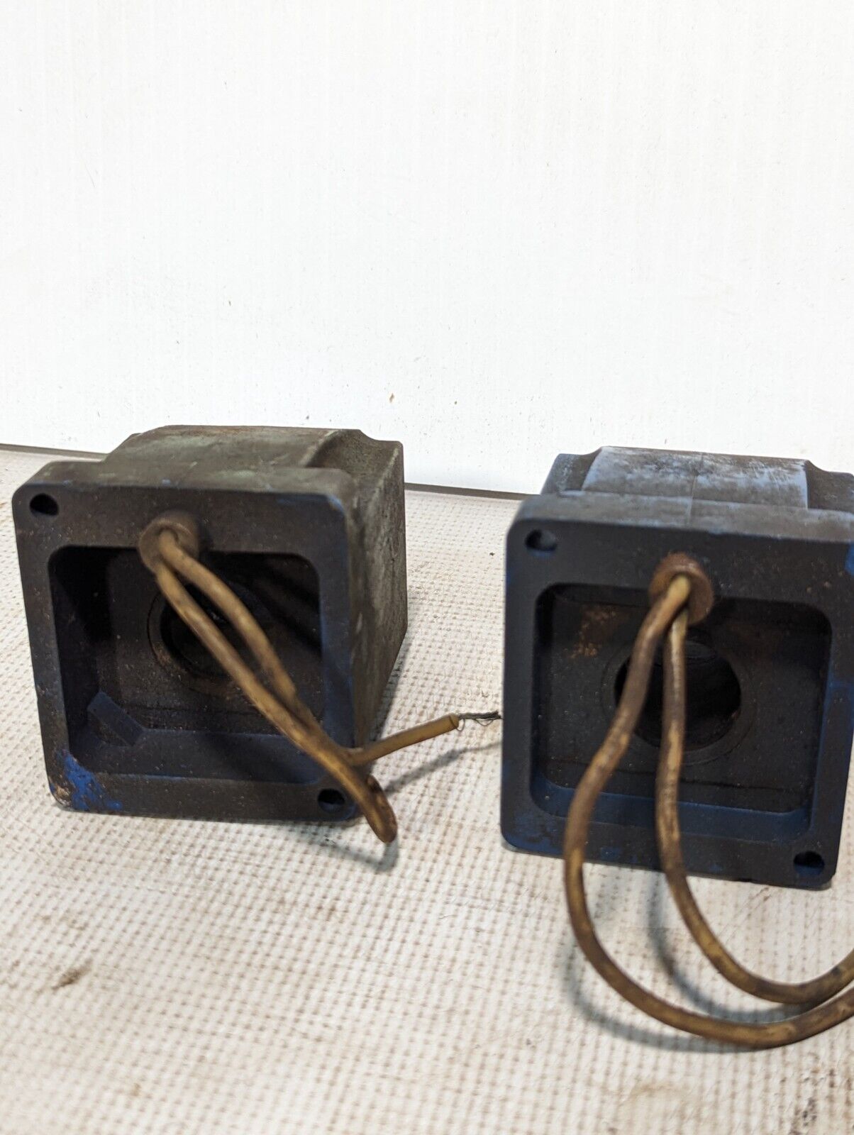Vickers 400823 Solenoid Coil 120V 0.8A - Free Shipping