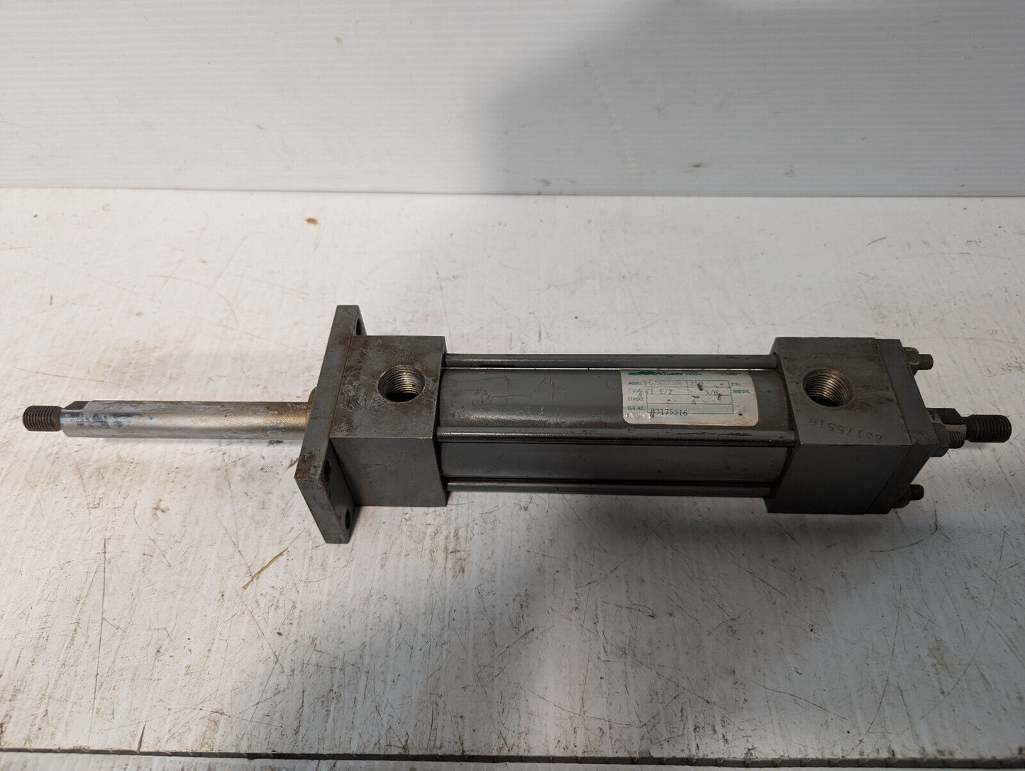 Miller B A 61R2N Pneumatic Cylinder 250 PSI, 4 stroke, 1 1/2 bore, 5/8 rod diam.